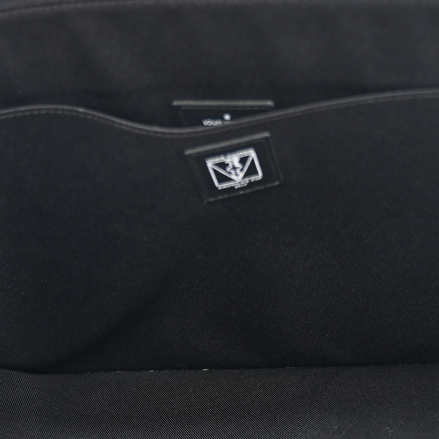 Damier Graphite Americas Cup Pochette Jour GM