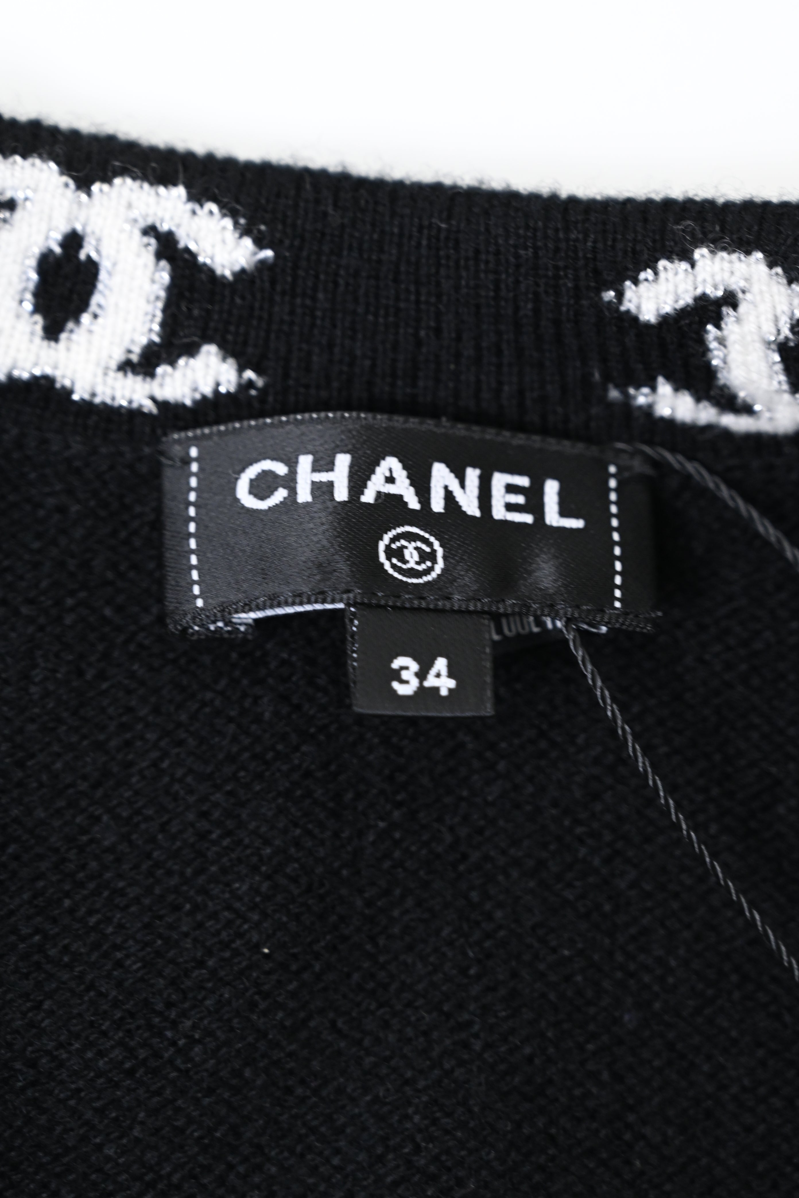 Women's Chanel Flower Button 2023 Sweater Vest in Black Cashmere