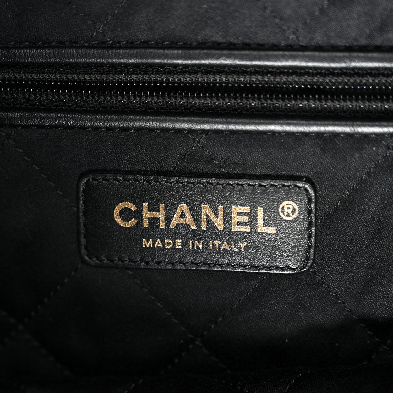 Shiny Calfskin Quilted Large Chanel 22 Black