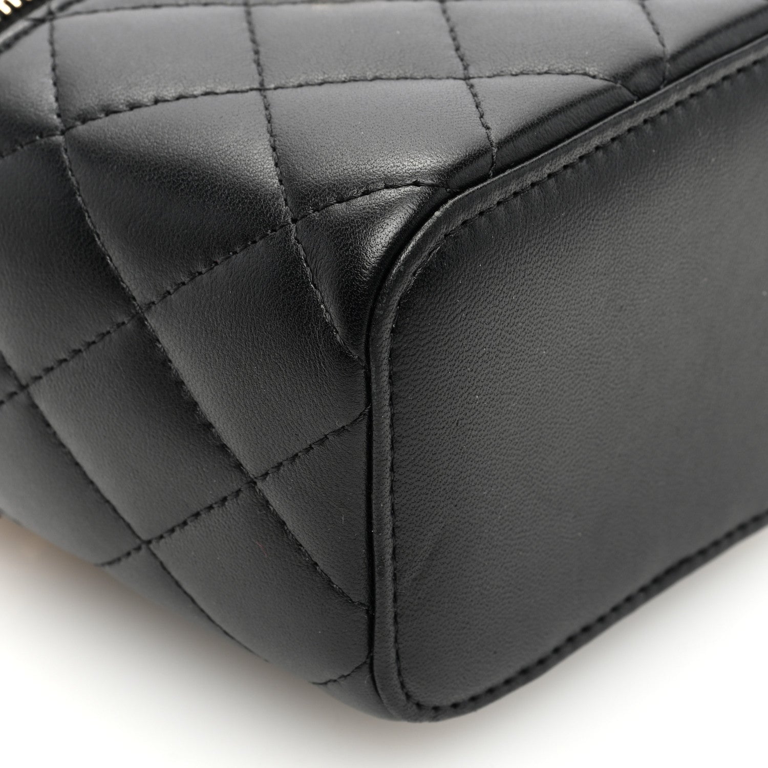 Lambskin Quilted Mini Vanity Case With Pearl Chain Black