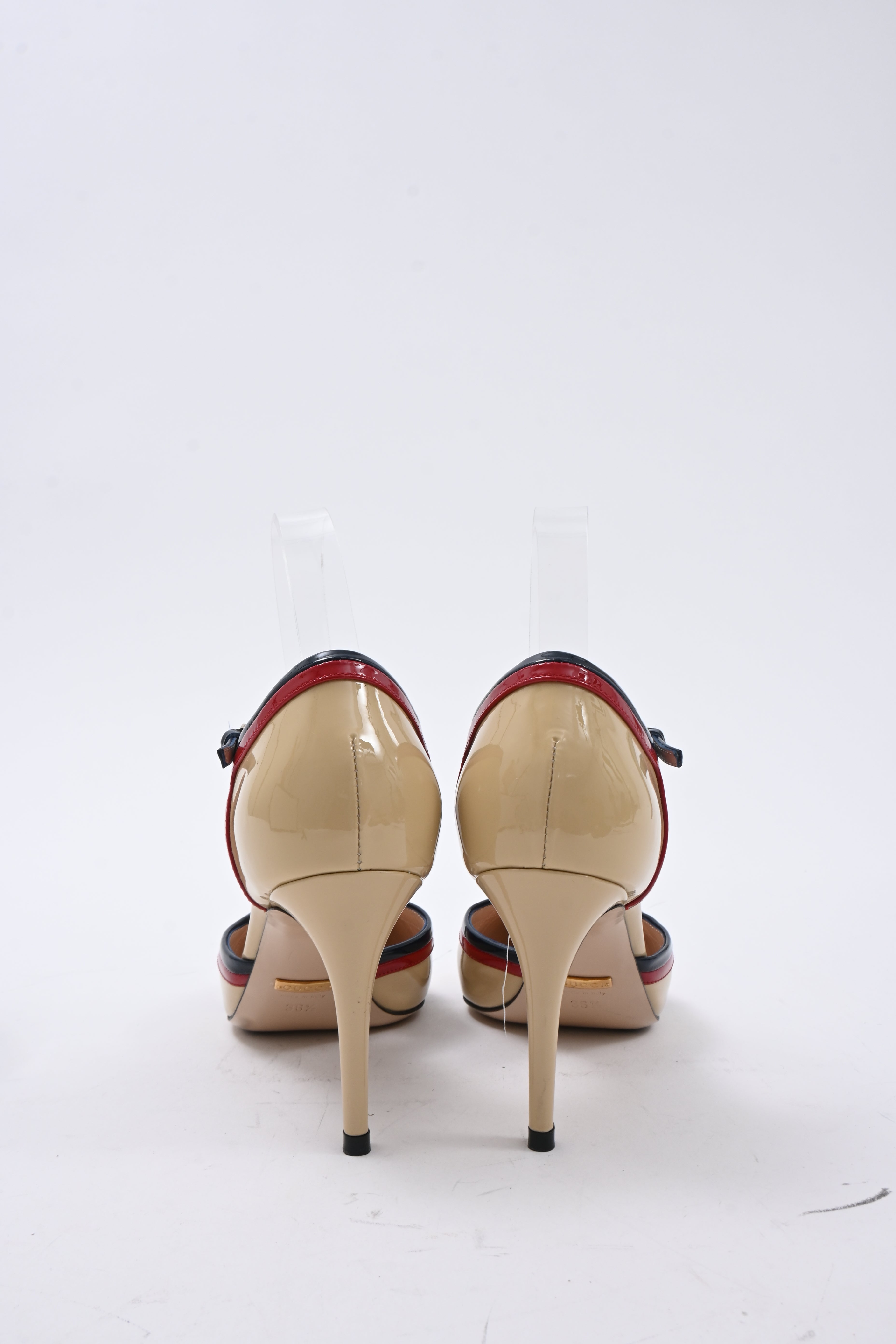 Women's Gucci Pumps in Beige Patent Leather
