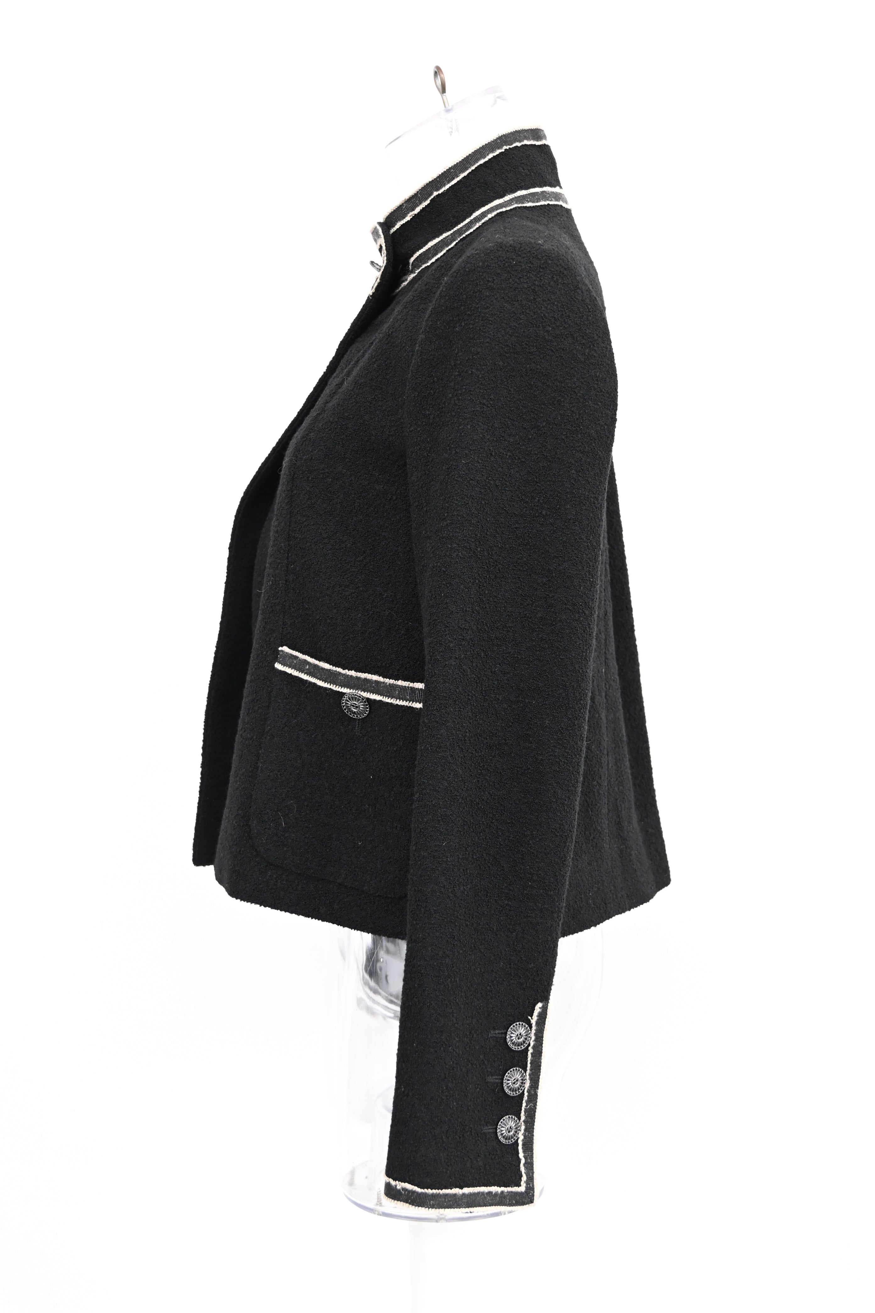 Women's Chanel 14C Tweed Blazer with Pockets in Black Wool