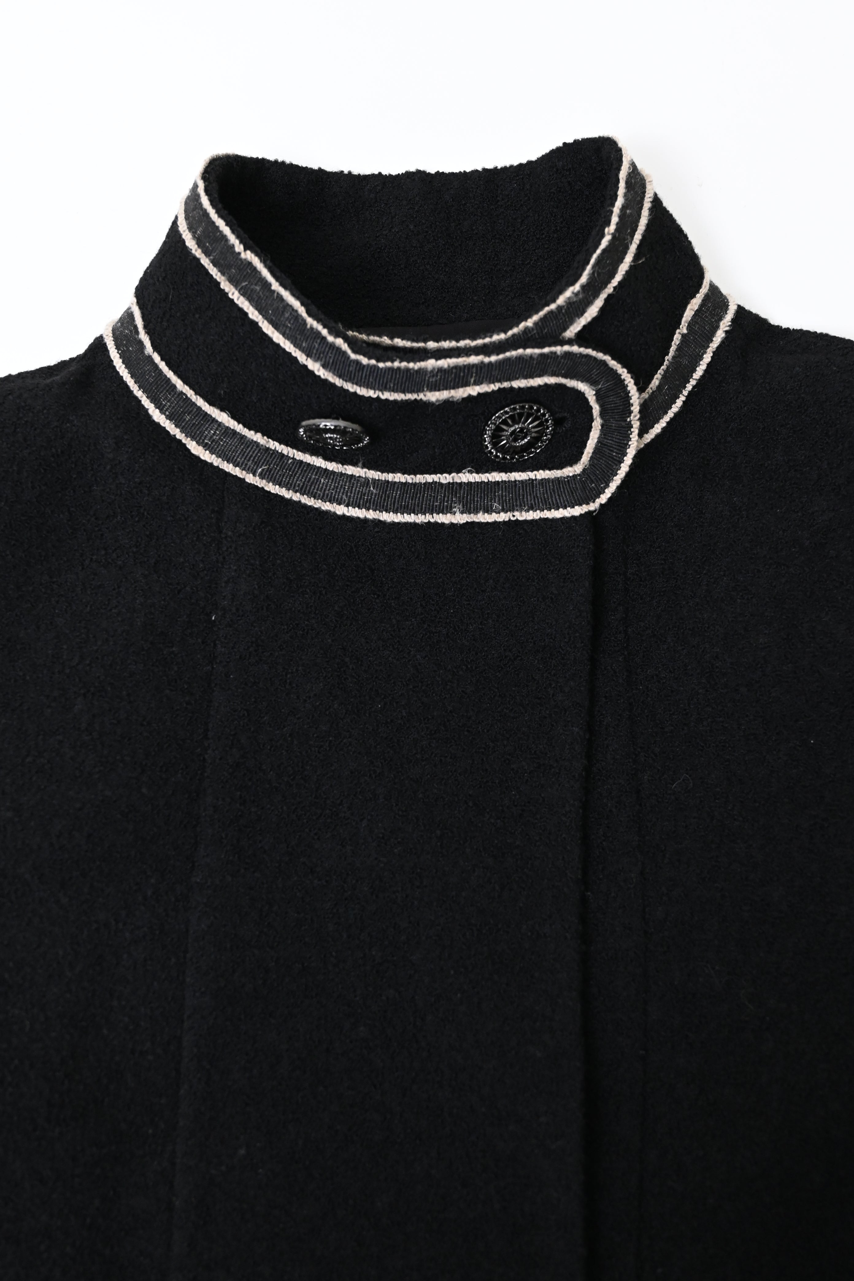 Women's Chanel 14C Tweed Blazer with Pockets in Black Wool