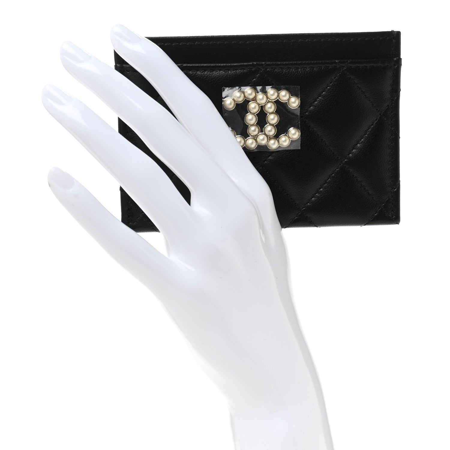 Lambskin Quilted Pearl CC Chanel Card Holder Black