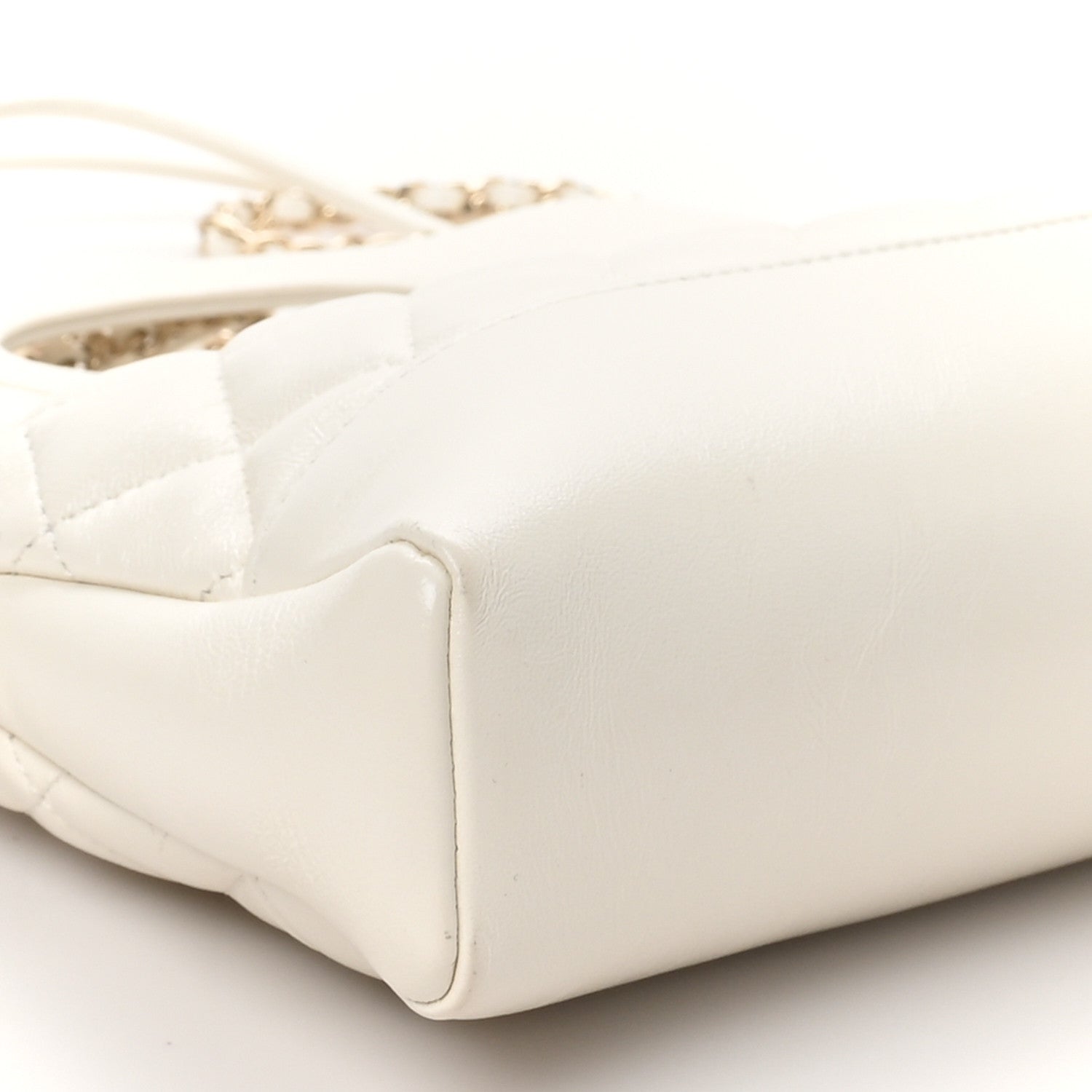Shiny Lambskin Quilted Mini 31 Shopping Bag White