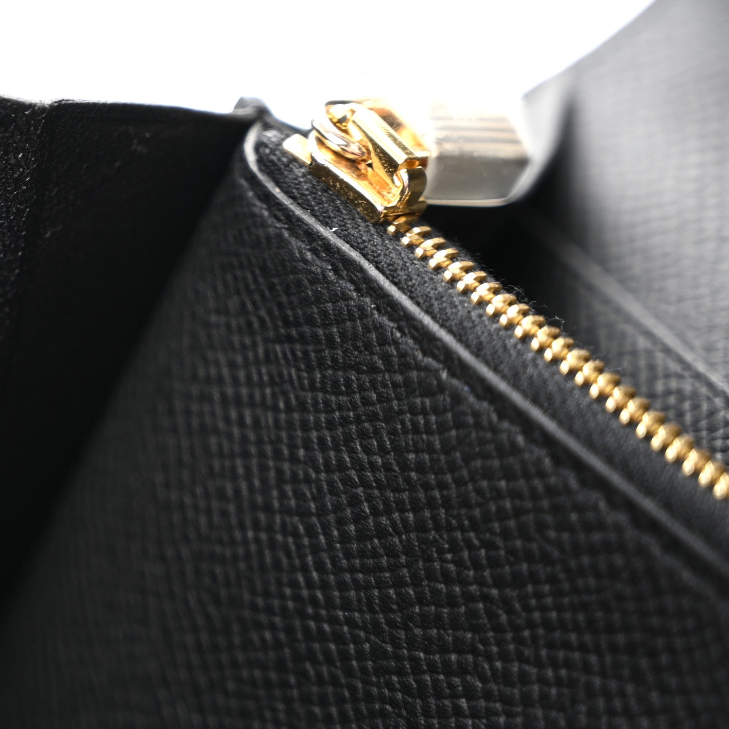 Epsom Kelly Longue Wallet Black