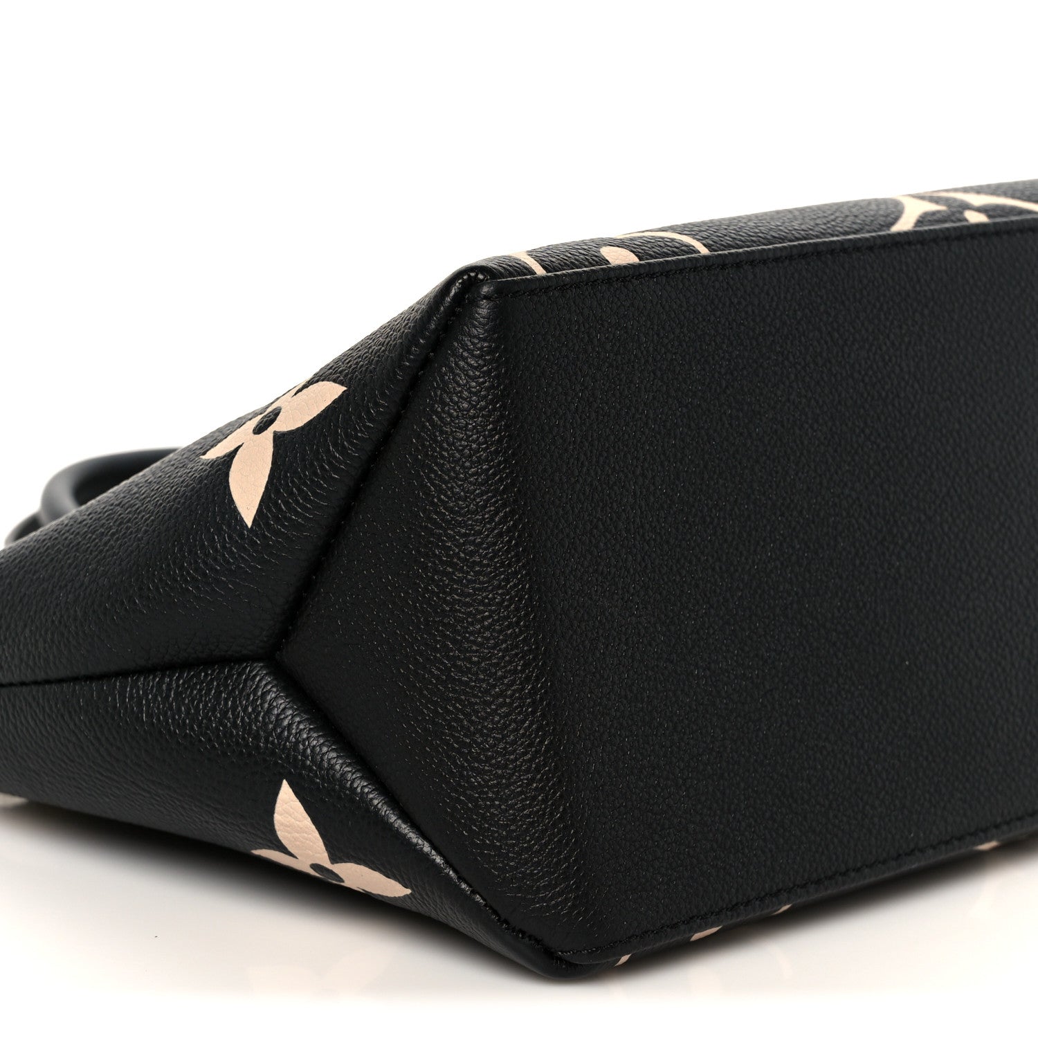 Empreinte Monogram Giant Petit Palais Black Beige