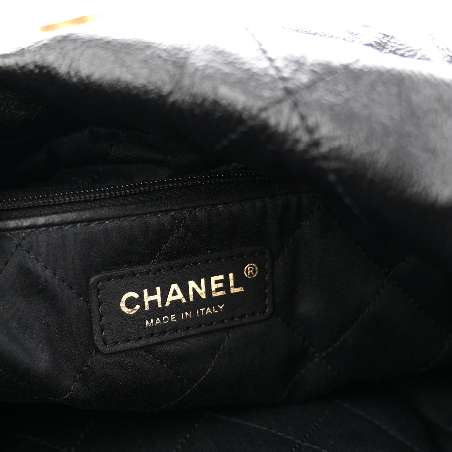 Shiny Calfskin Quilted Small Chanel 22 Black