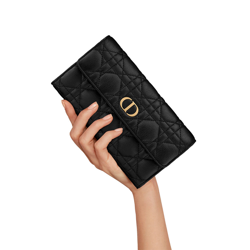 CHRISTIAN DIOR