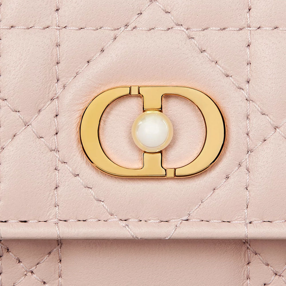 CHRISTIAN DIOR