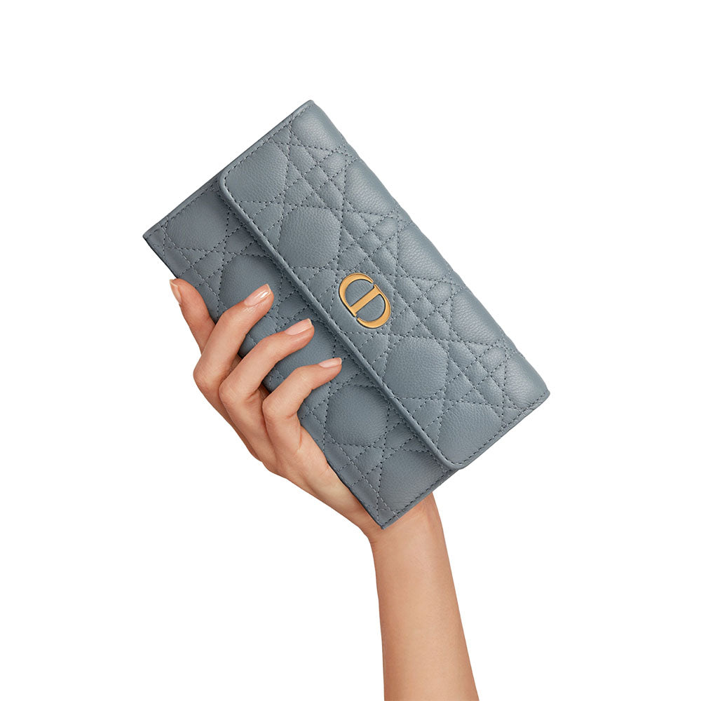CHRISTIAN DIOR