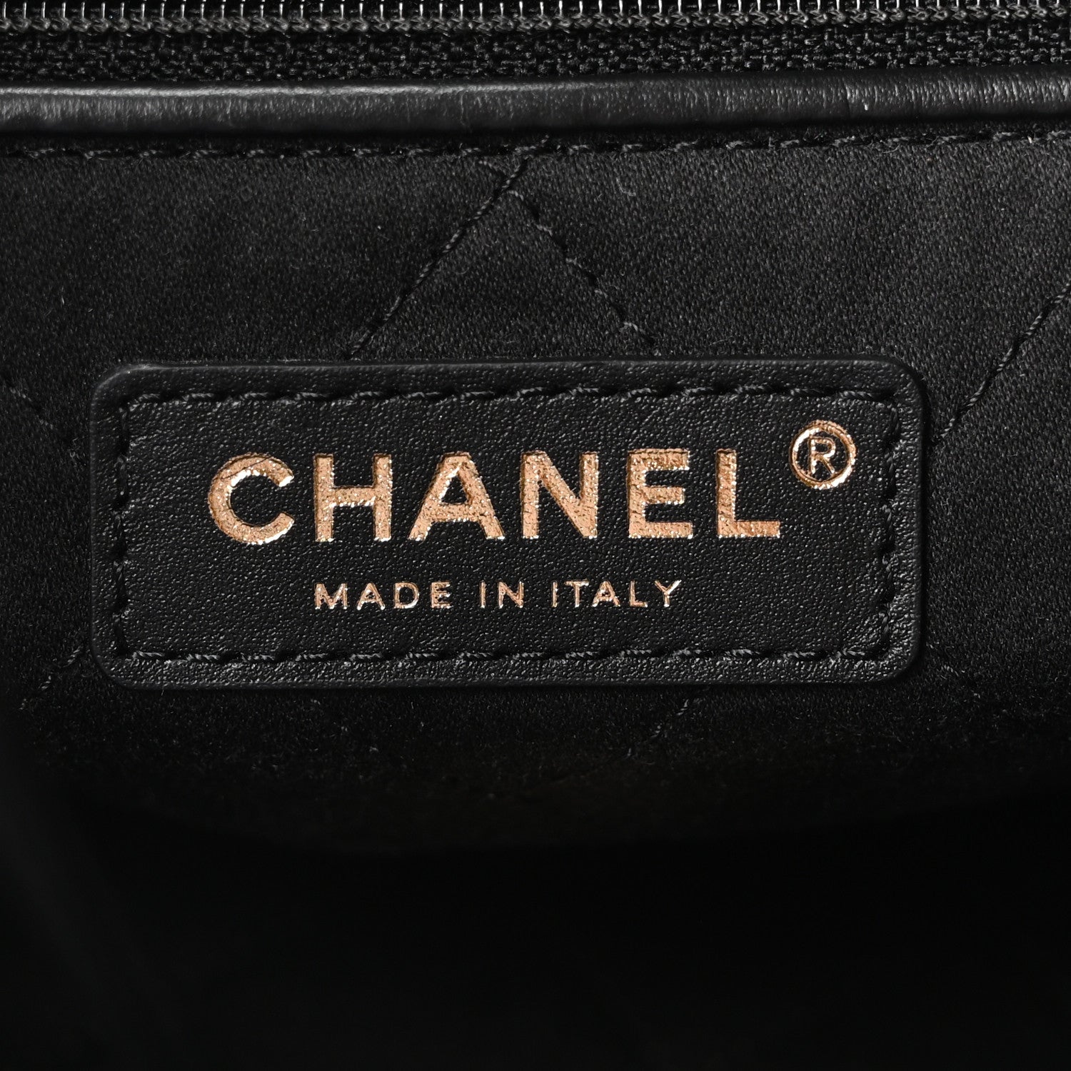 Shiny Calfskin Quilted Small Chanel 22 Black