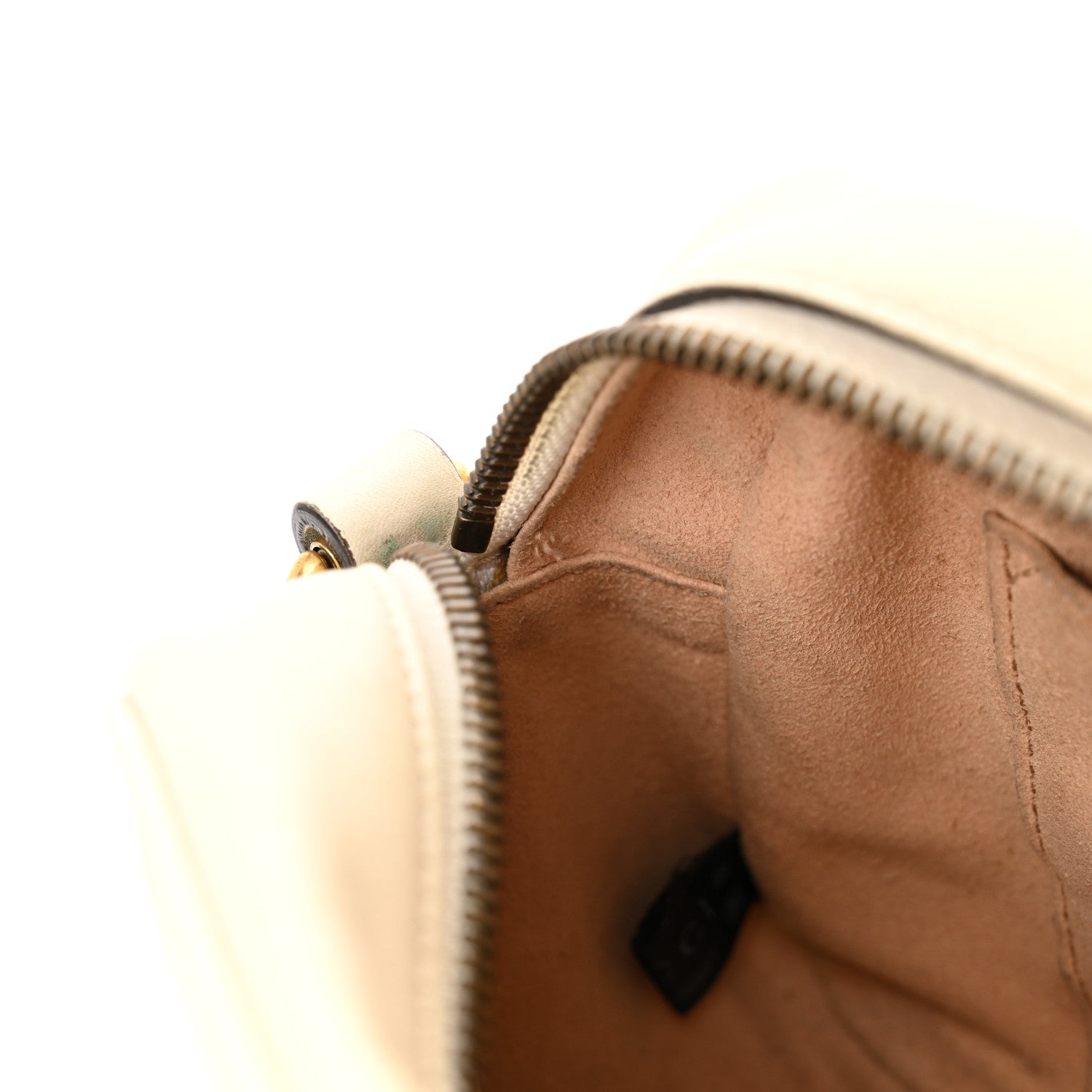 Calfskin Matelasse Small GG Marmont Chain Shoulder Bag White
