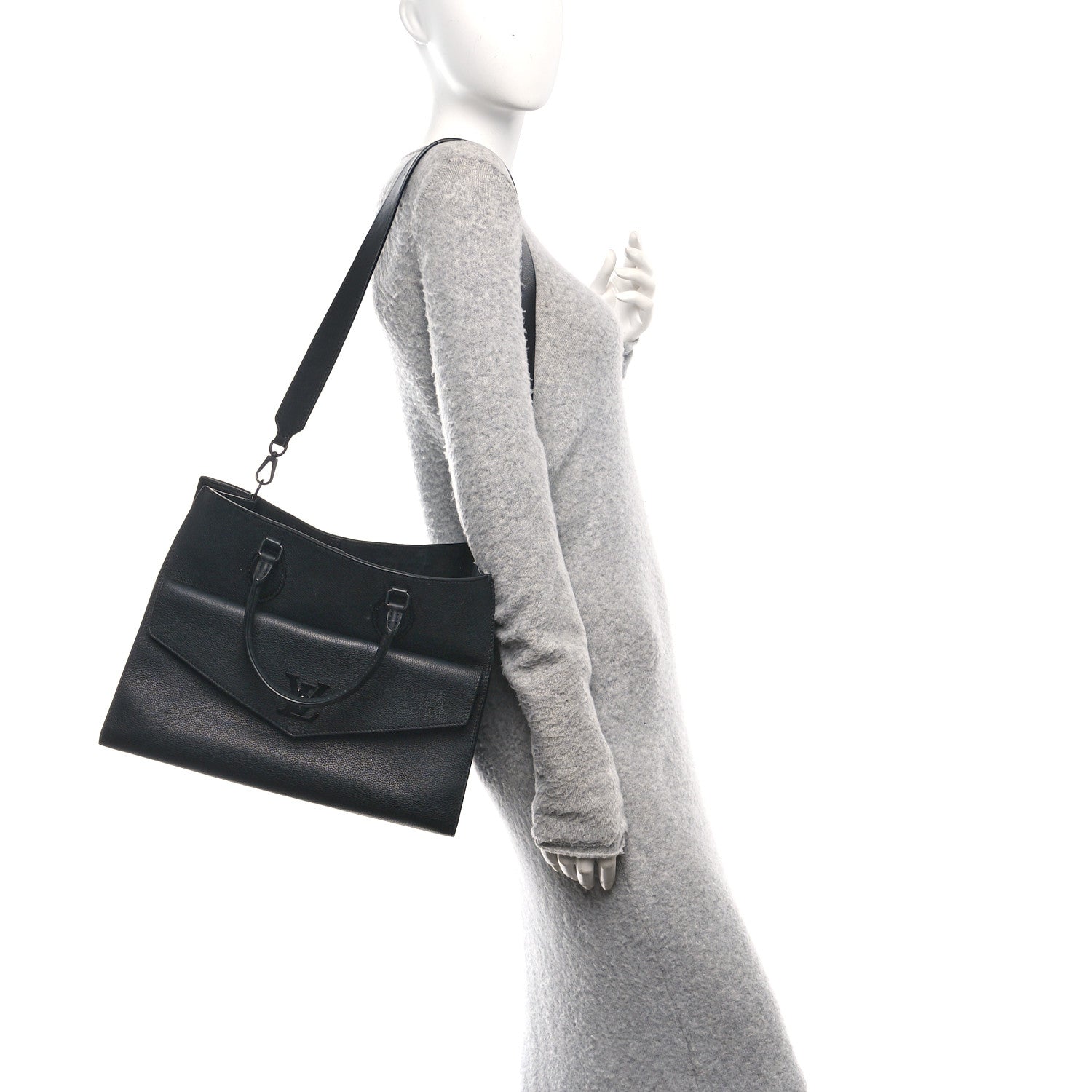 Soft Calfskin Lockme Tote MM Black