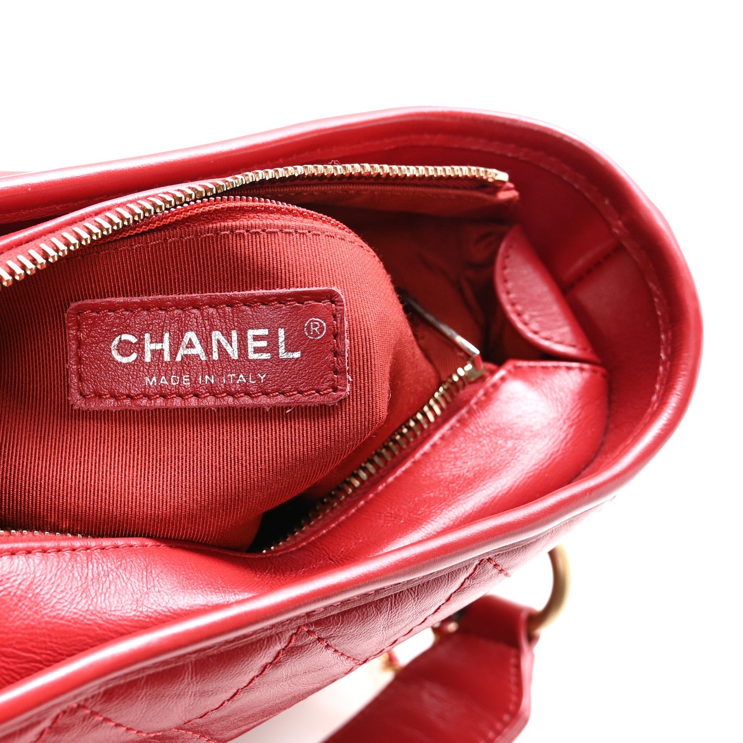 Aged Calfskin Quilted Small Gabrielle Logo Hobo Red