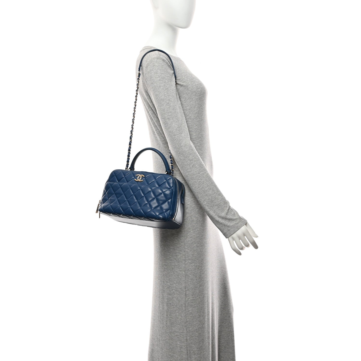Lambskin Quilted Medium Trendy CC Bowling Bag Blue