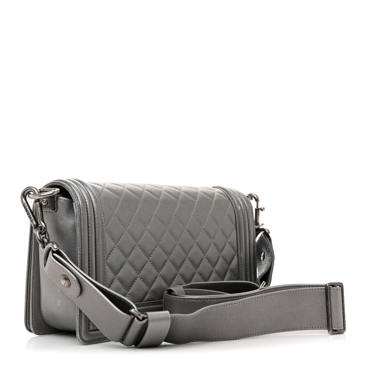 Metallic Lambskin Stingray Quilted Medium Boy Flap Silver