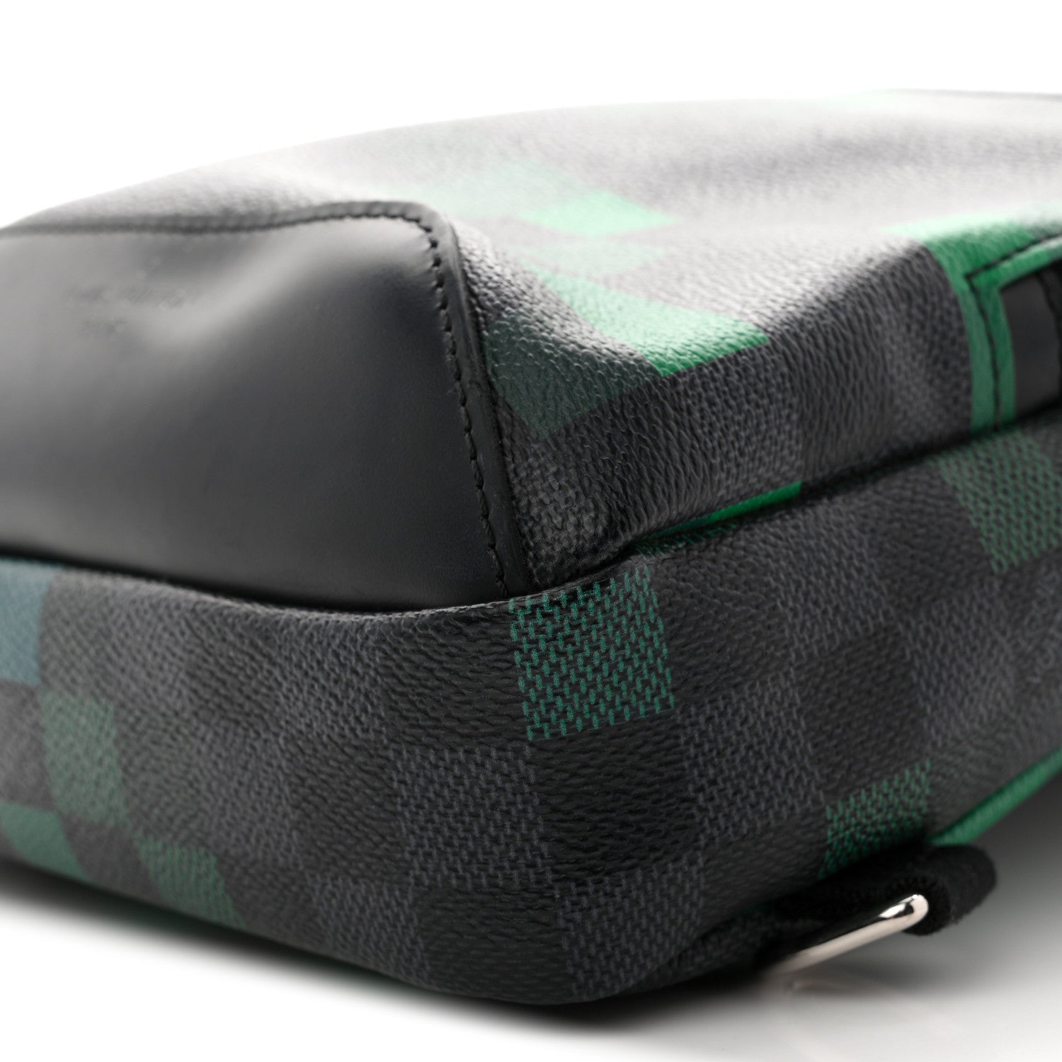 Damier Graphite Pixel Avenue Sling Backpack Vert