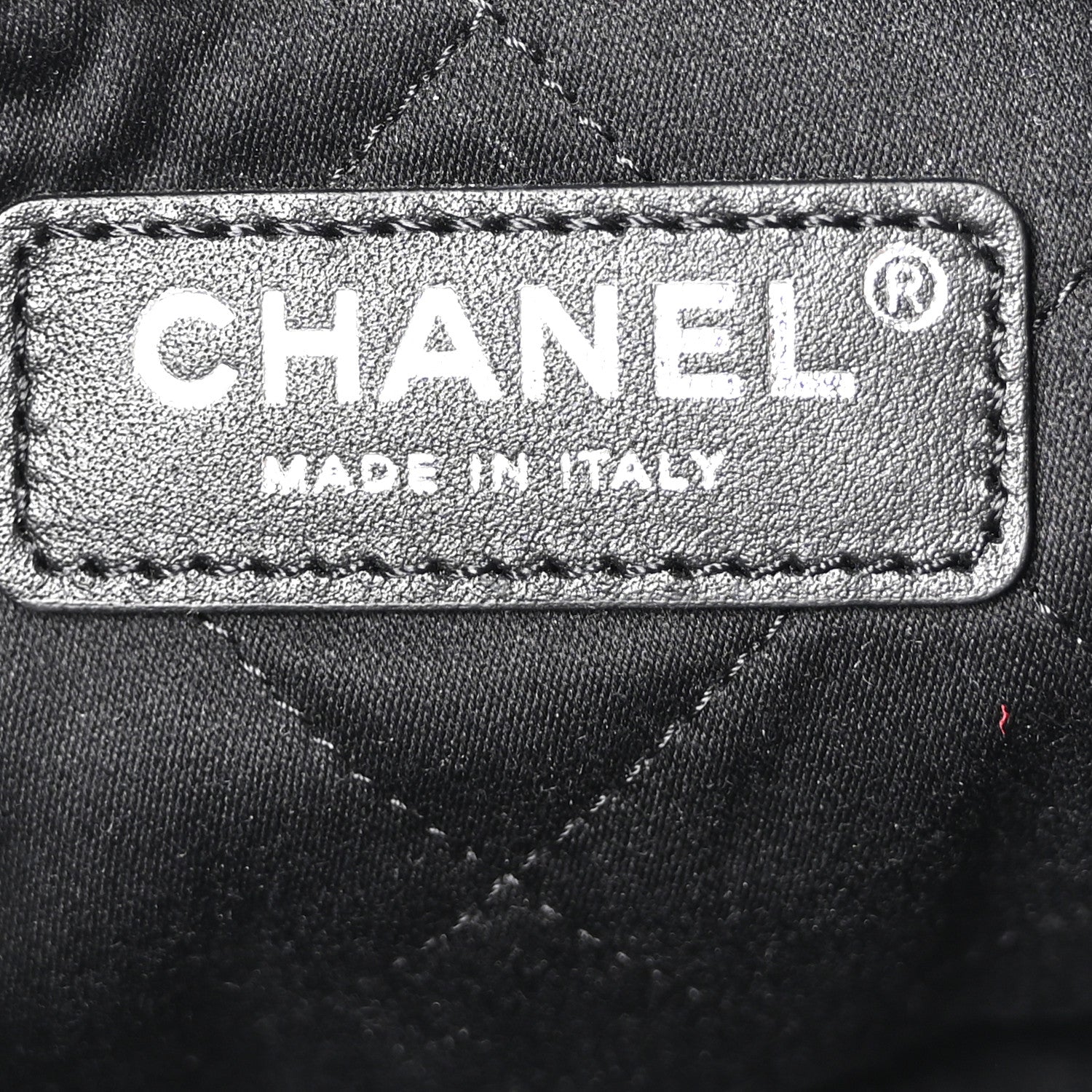 Metallic Shaded Calfskin Quilted Chanel 22 Black Silver