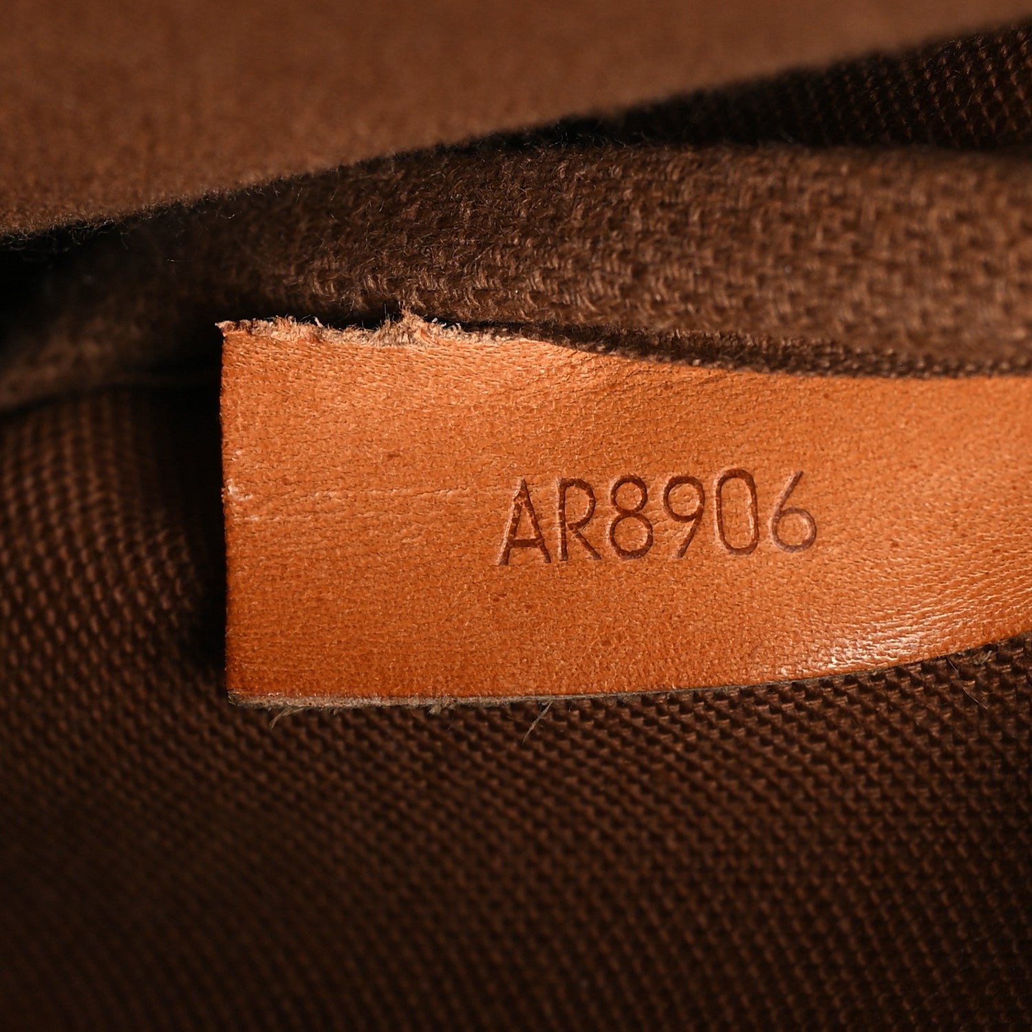 Monogram Saumur 43