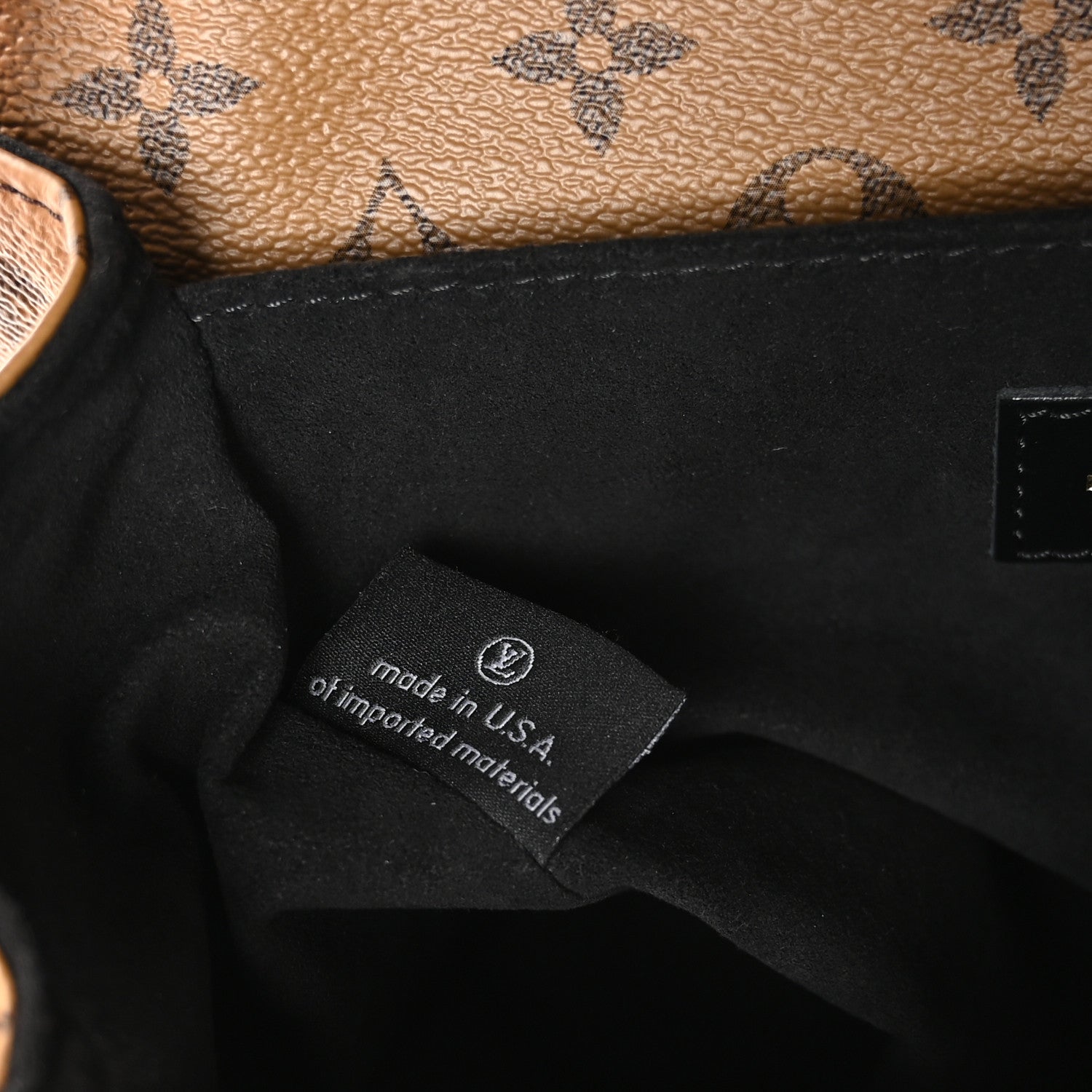 Reverse Monogram Pochette Metis