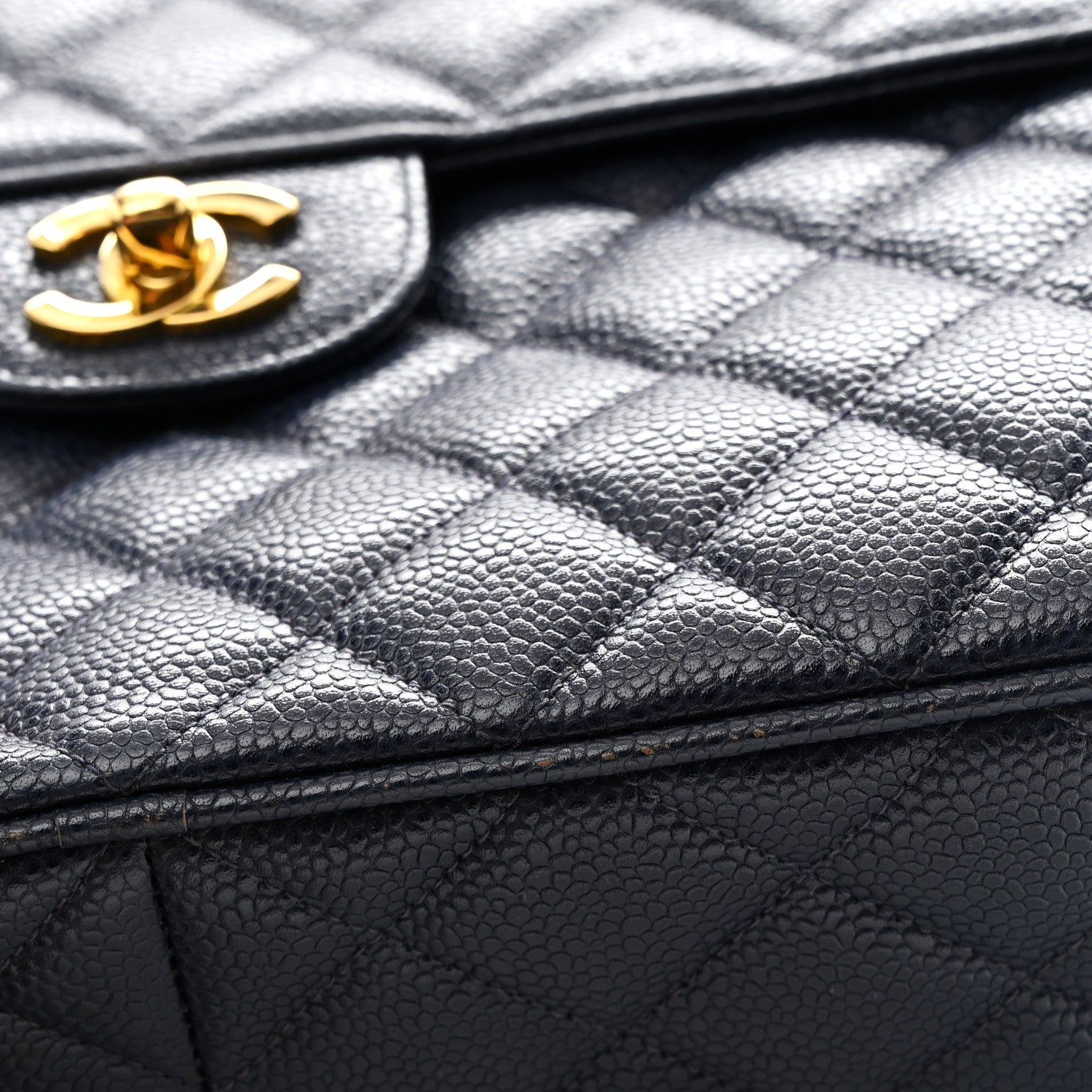 Caviar Quilted CC Shoulder Bag Navy