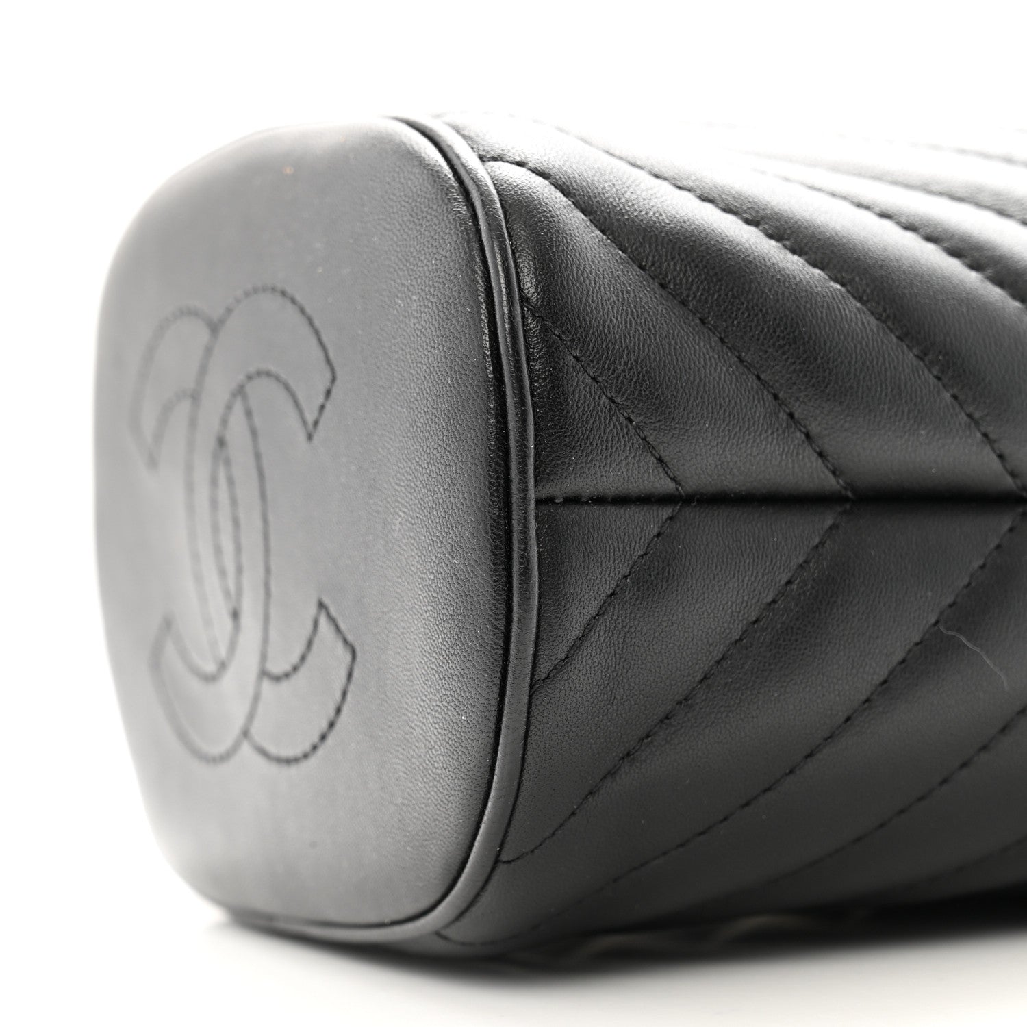 Lambskin Chevron Quilted Handle With Chic Bucket Bag Black