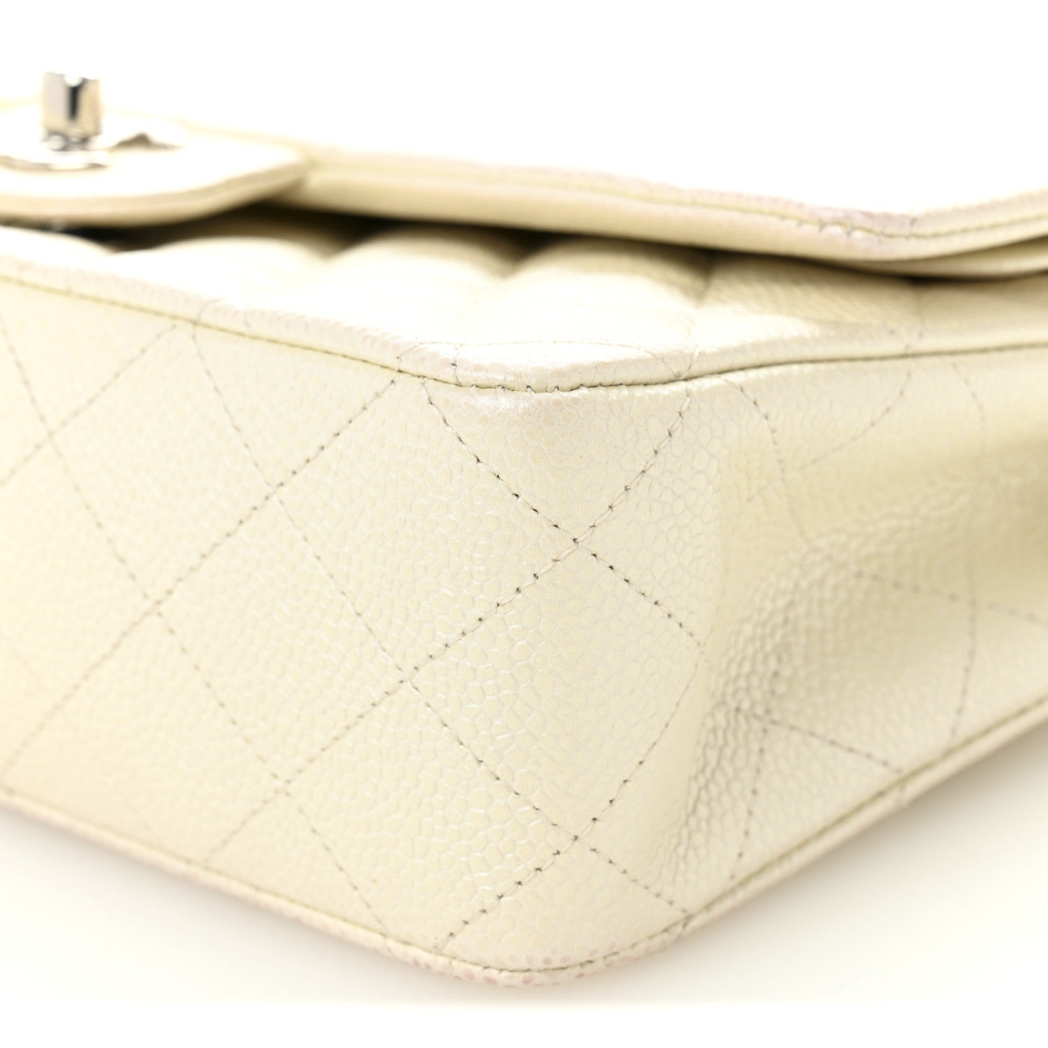 Iridescent Caviar Quilted Medium Double Flap White