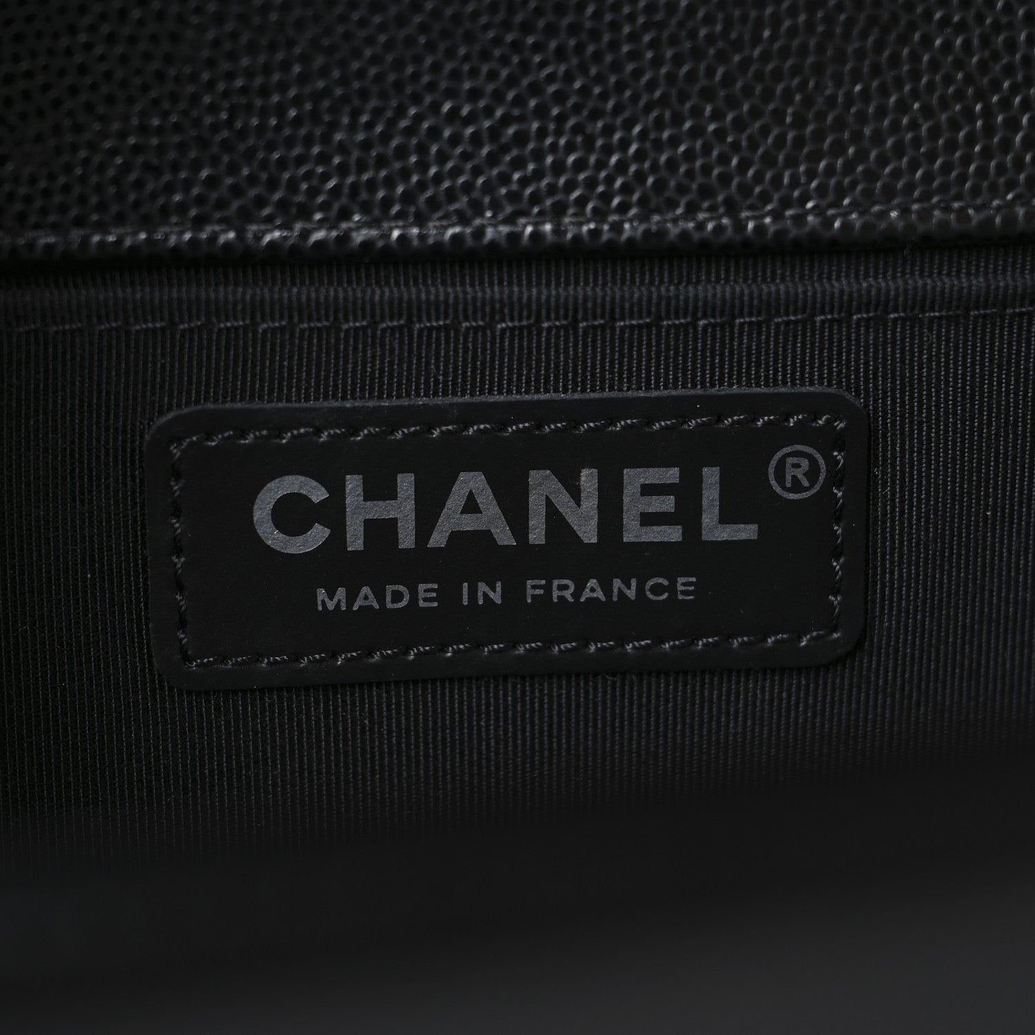 Caviar Quilted Medium Boy Flap Black