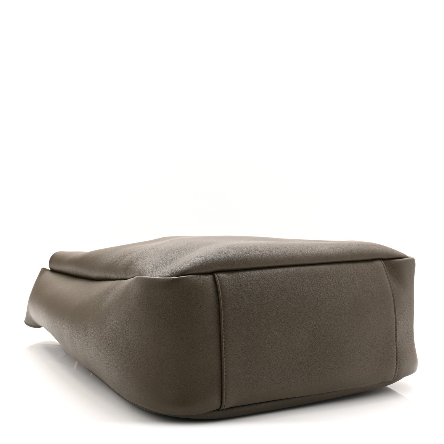 Smooth Calfskin Large Le 5 A 7 Soft Hobo Light Musk