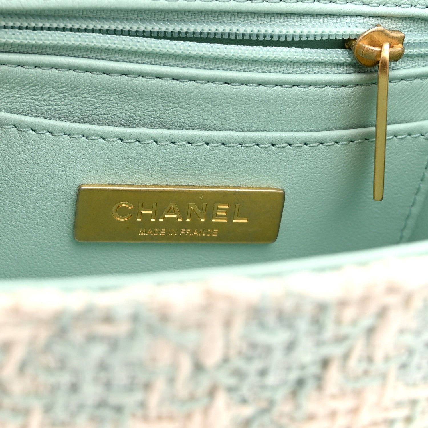 Tweed Handle Crush Small Vanity Case Light Green