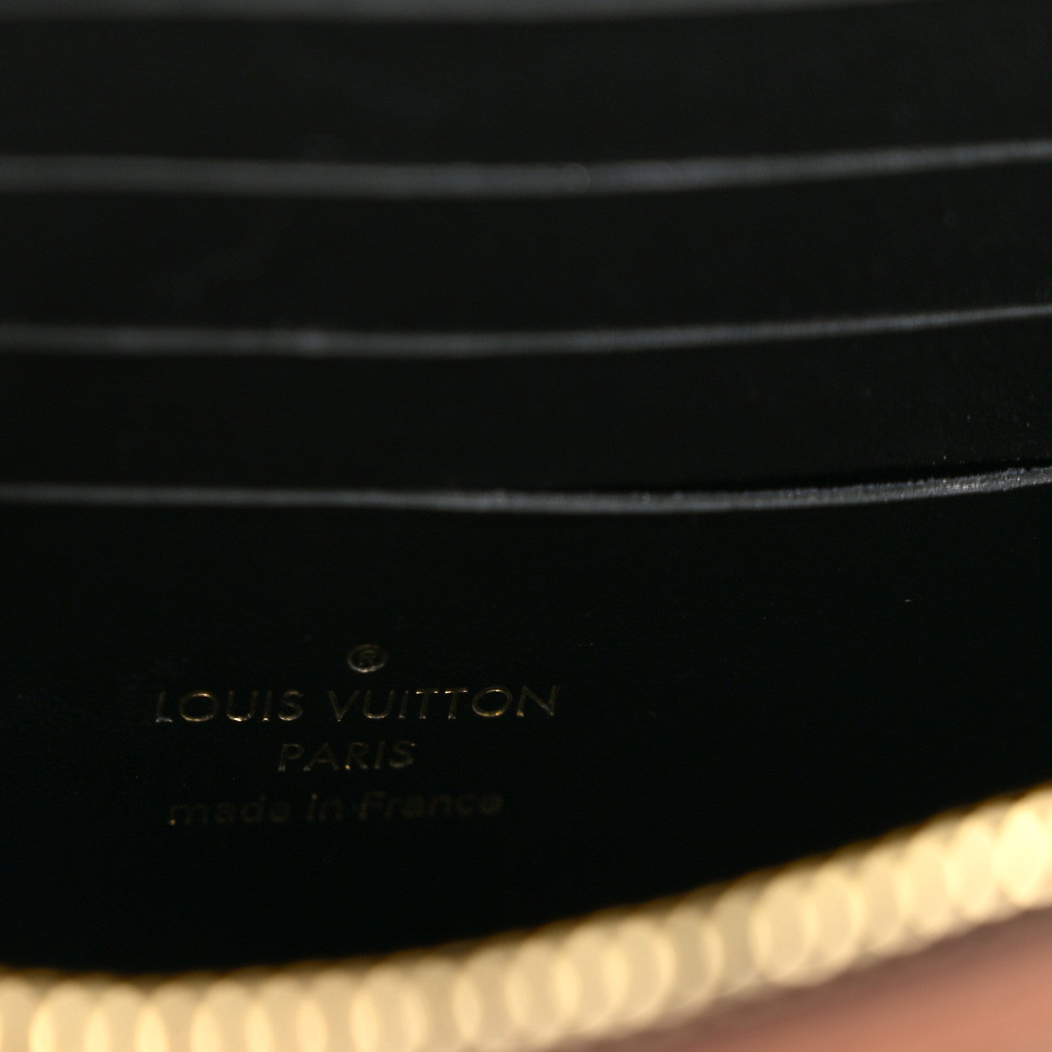 Reverse Monogram Dauphine Chain Wallet