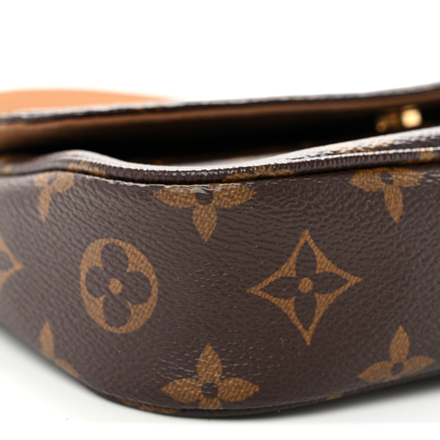 Monogram Ivy Wallet On Chain