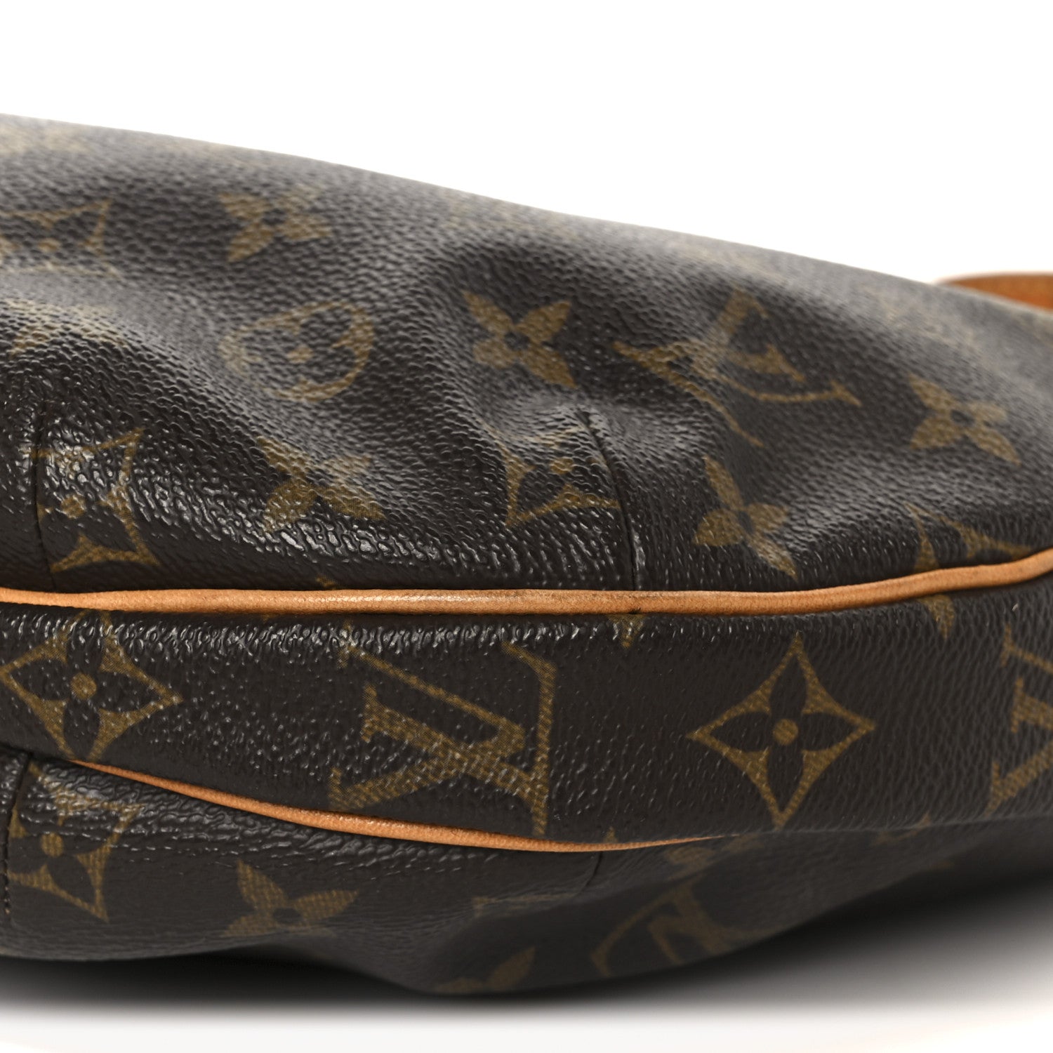 Monogram Croissant MM