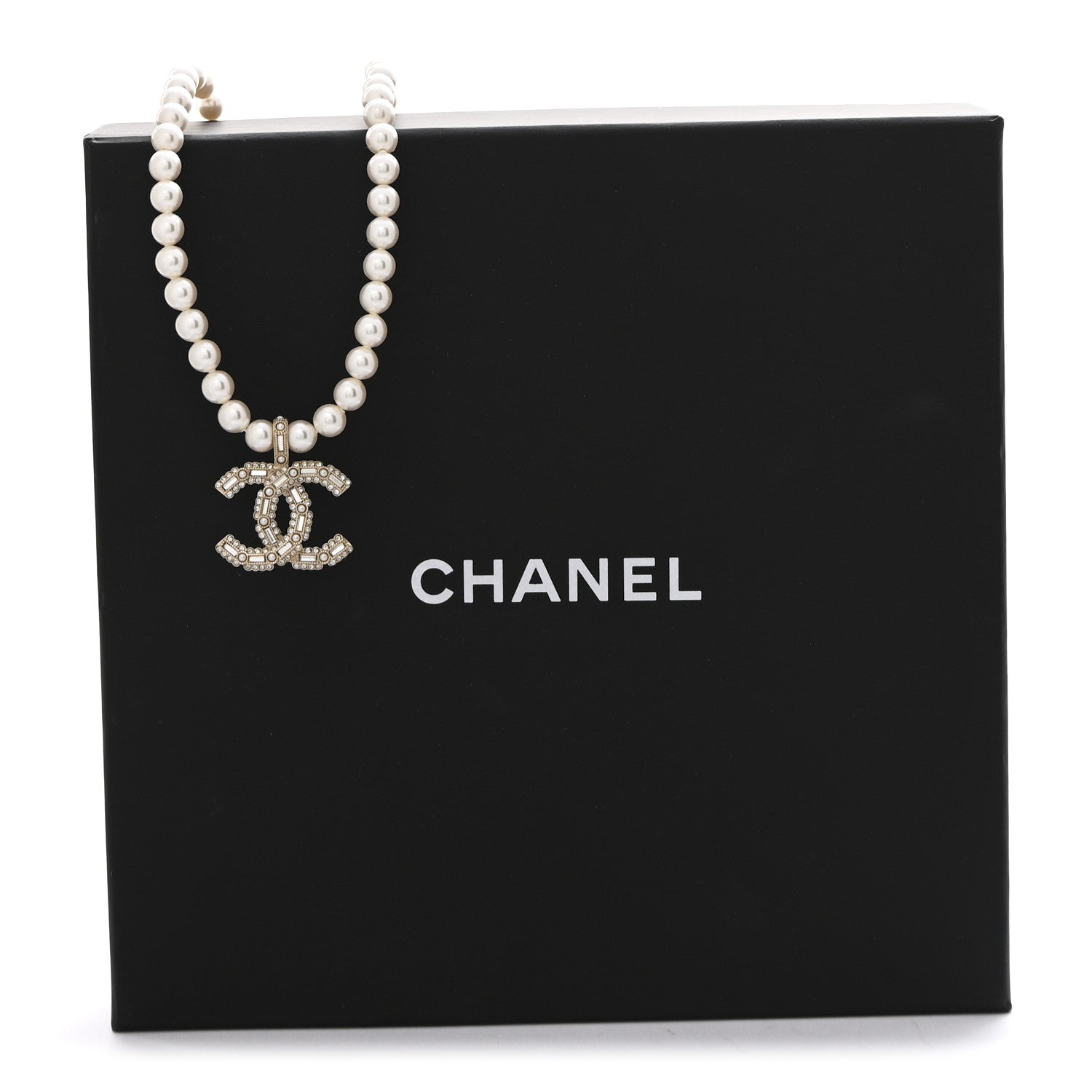 Pearl Crystal Baguette CC Short Necklace Gold