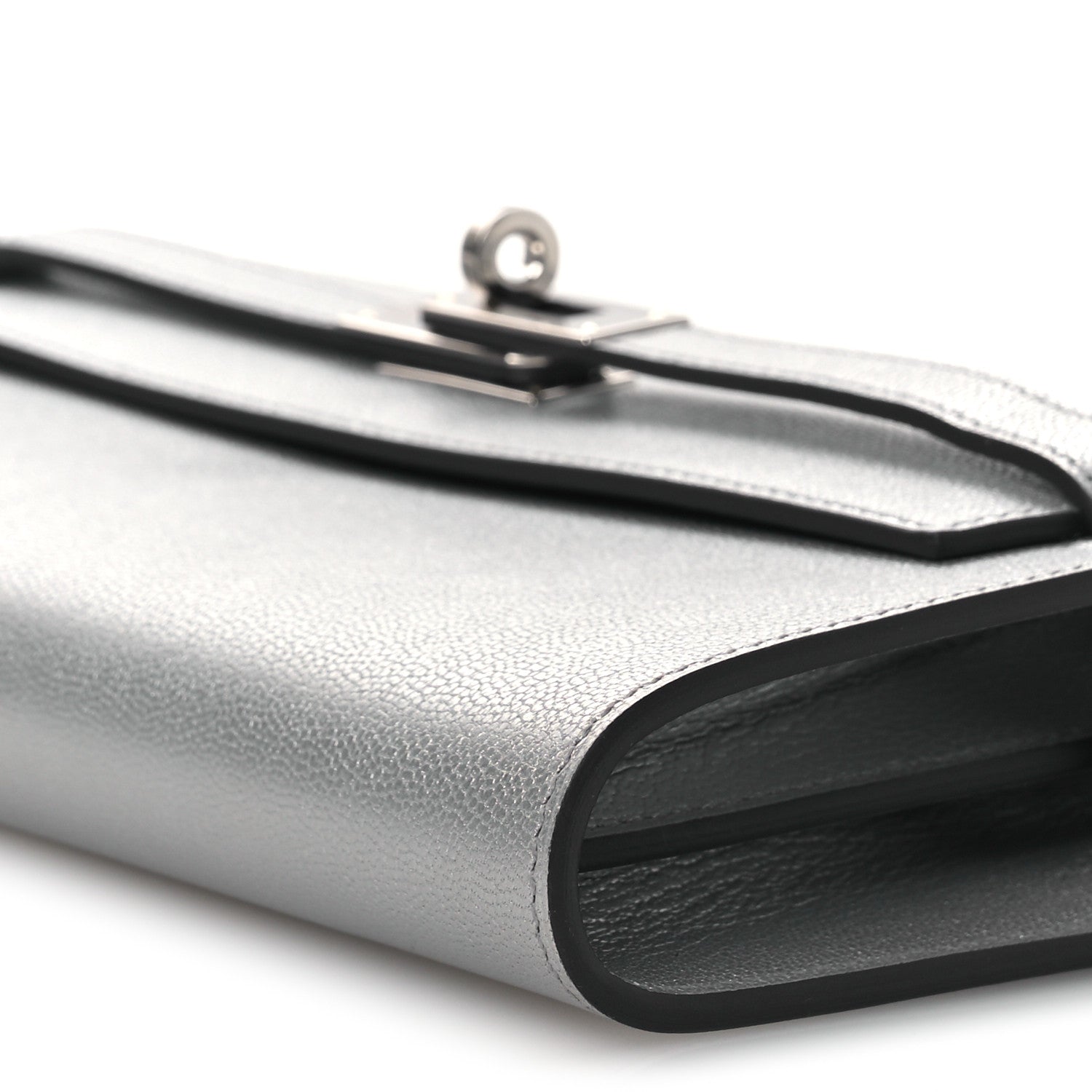 Metallic Chevre Chamkilight Kelly Wallet To Go Argent