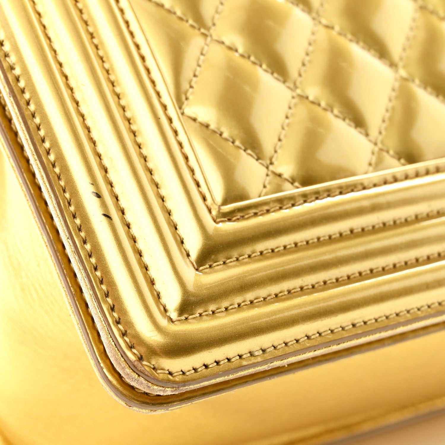 Metallic Patent Calfskin Quilted Medium Boy Flap Gold