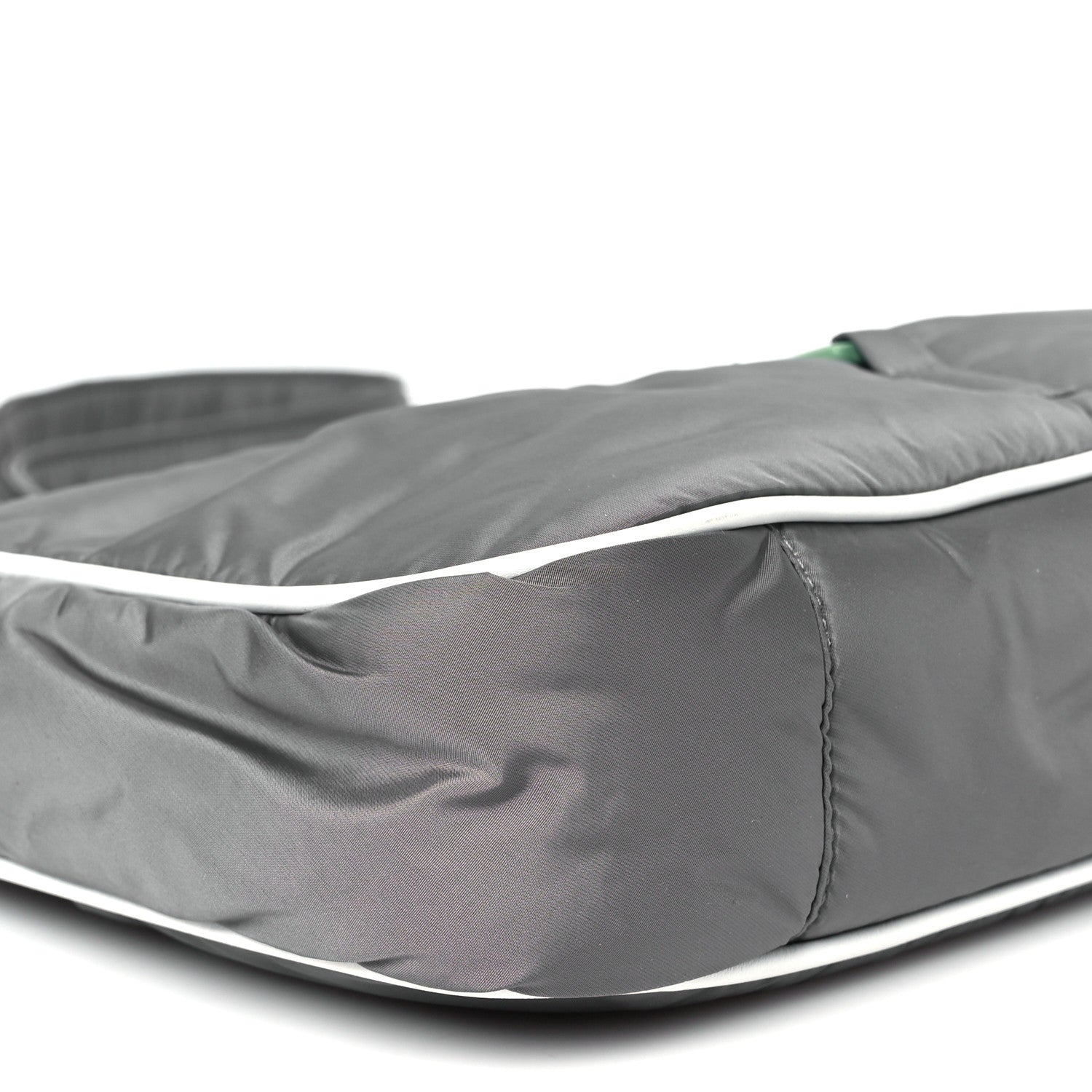 Econyl Nylon Le 5 A 7 Hobo Grey