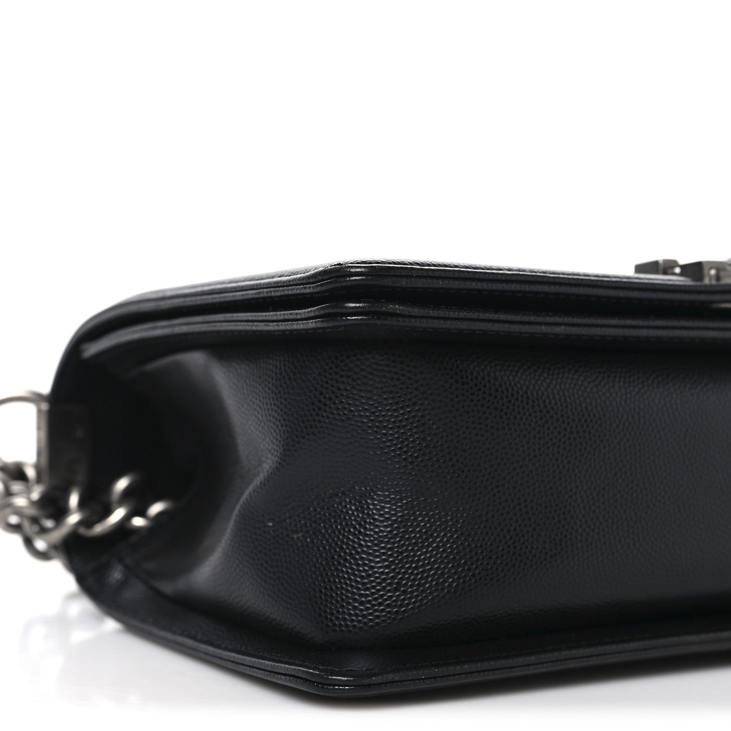 Caviar Quilted Medium Boy Flap Black