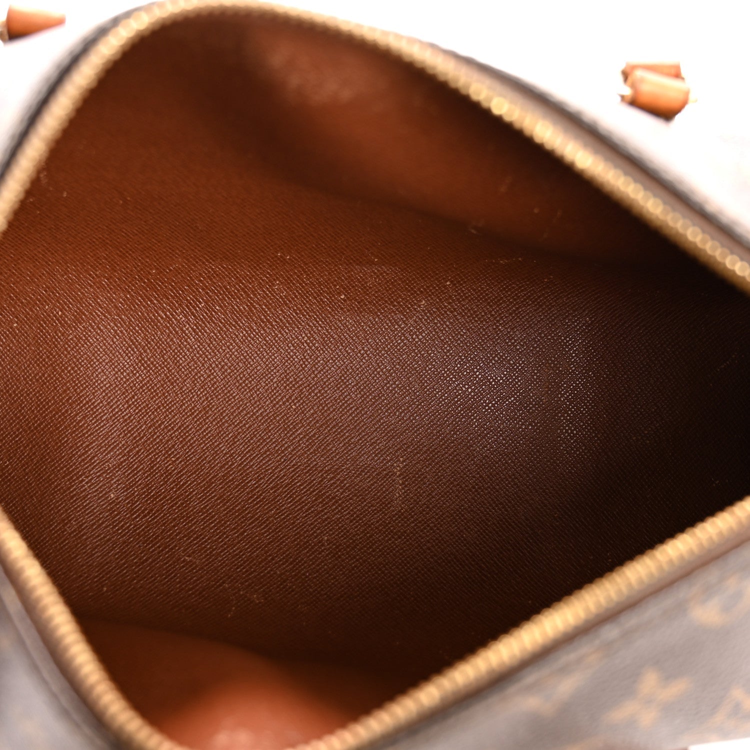 Monogram Papillon 26