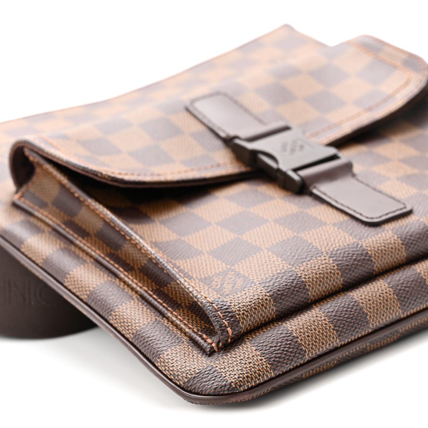 Damier Ebene Pochette Melville