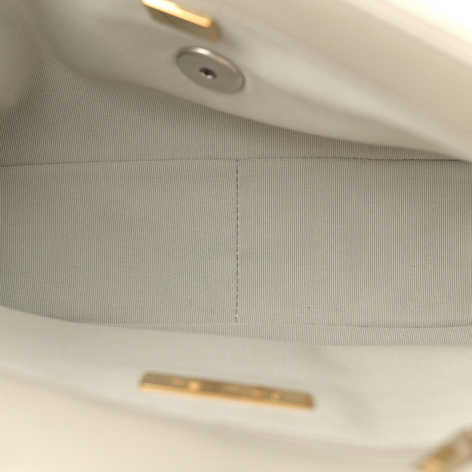 Lambskin Quilted Medium Chanel 19 Flap Grey