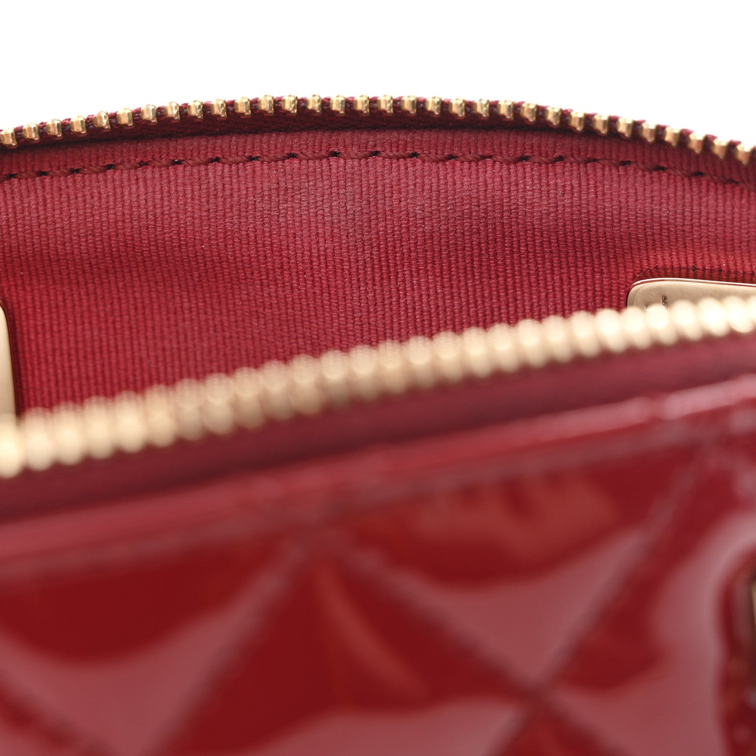 Patent Calfskin Quilted Shiny Coco Clutch With Chain Red