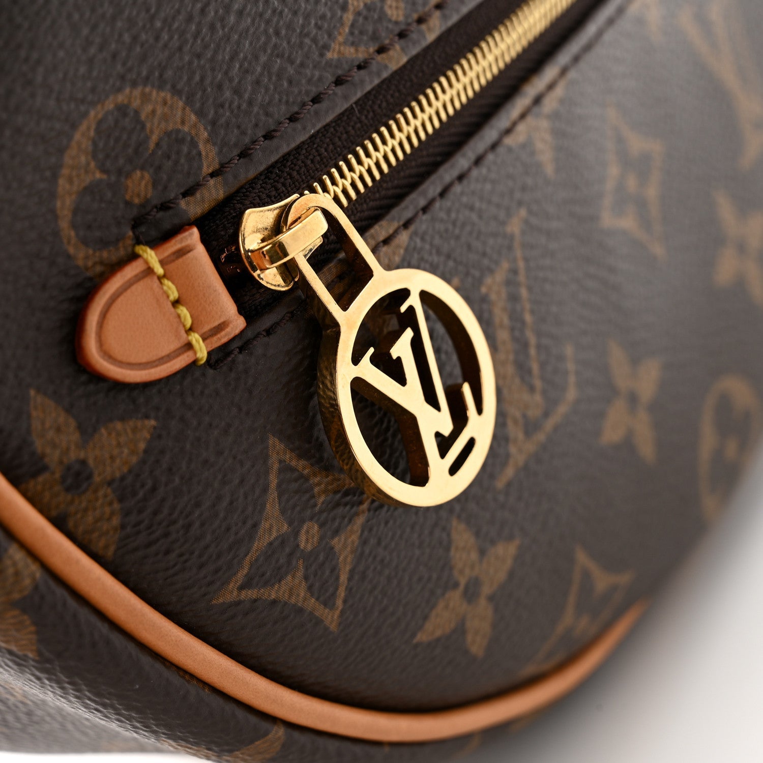 Monogram Loop