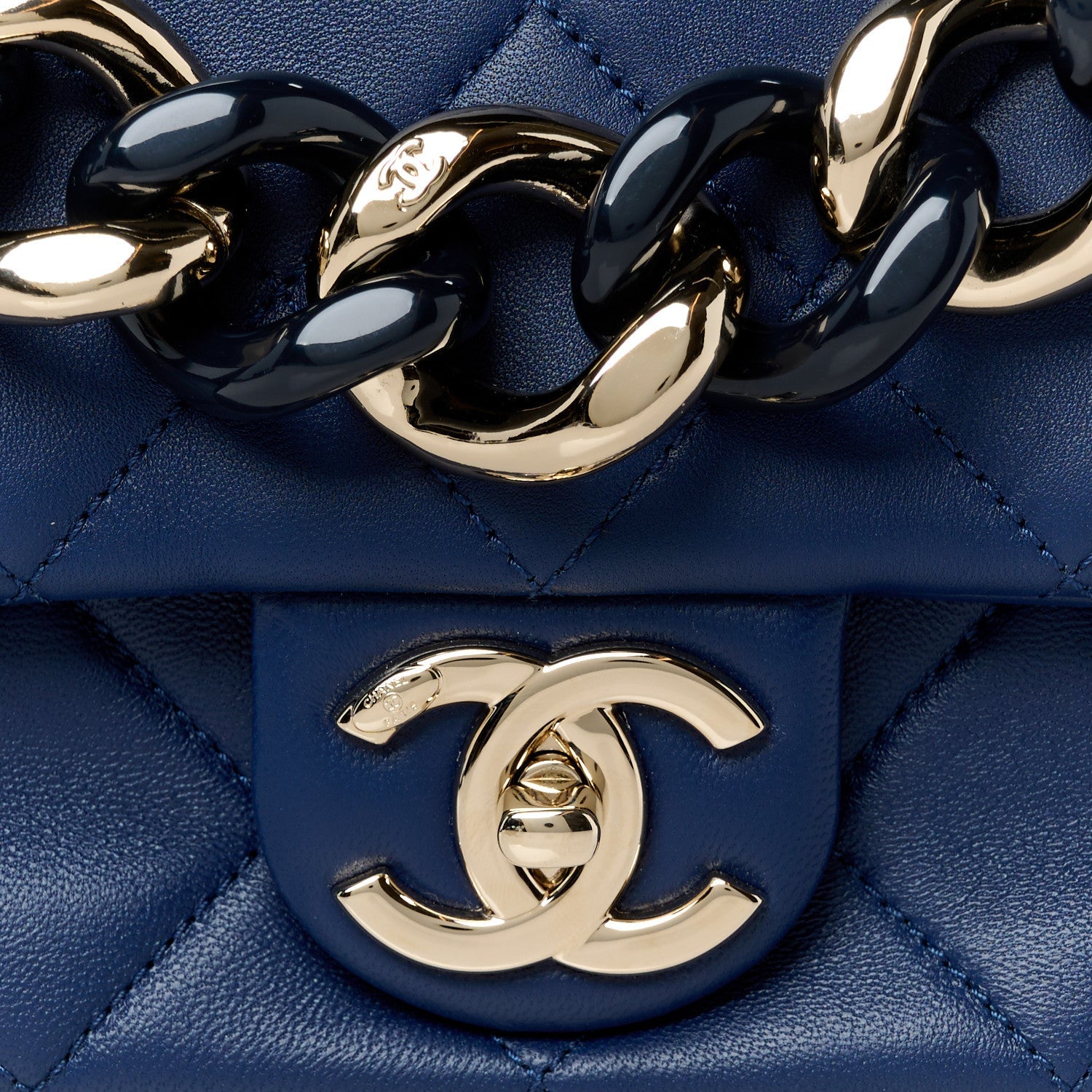 Lambskin Quilted Resin Bi-Color Chain Flap Bag Navy