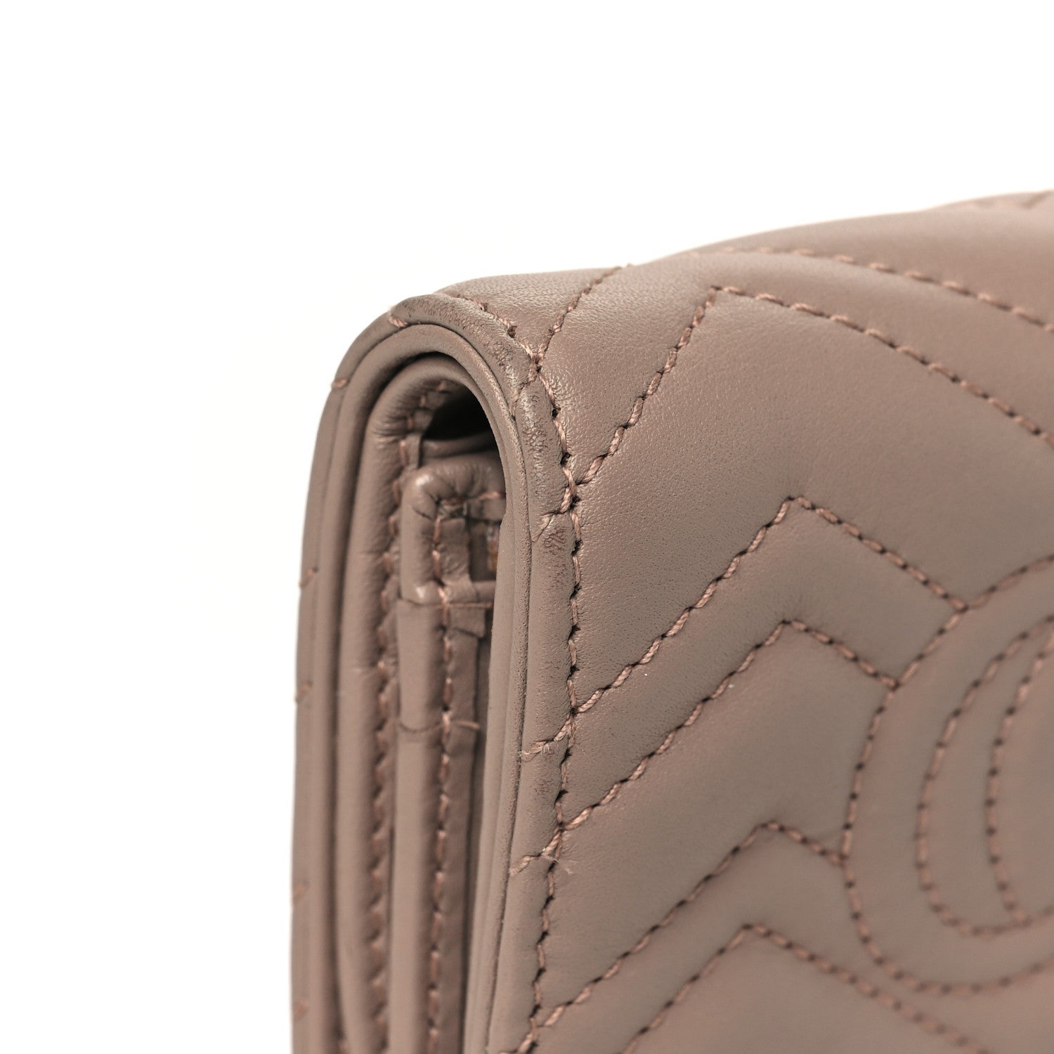 Calfskin Matelasse GG Marmont Card Case Wallet Porcelain Rose