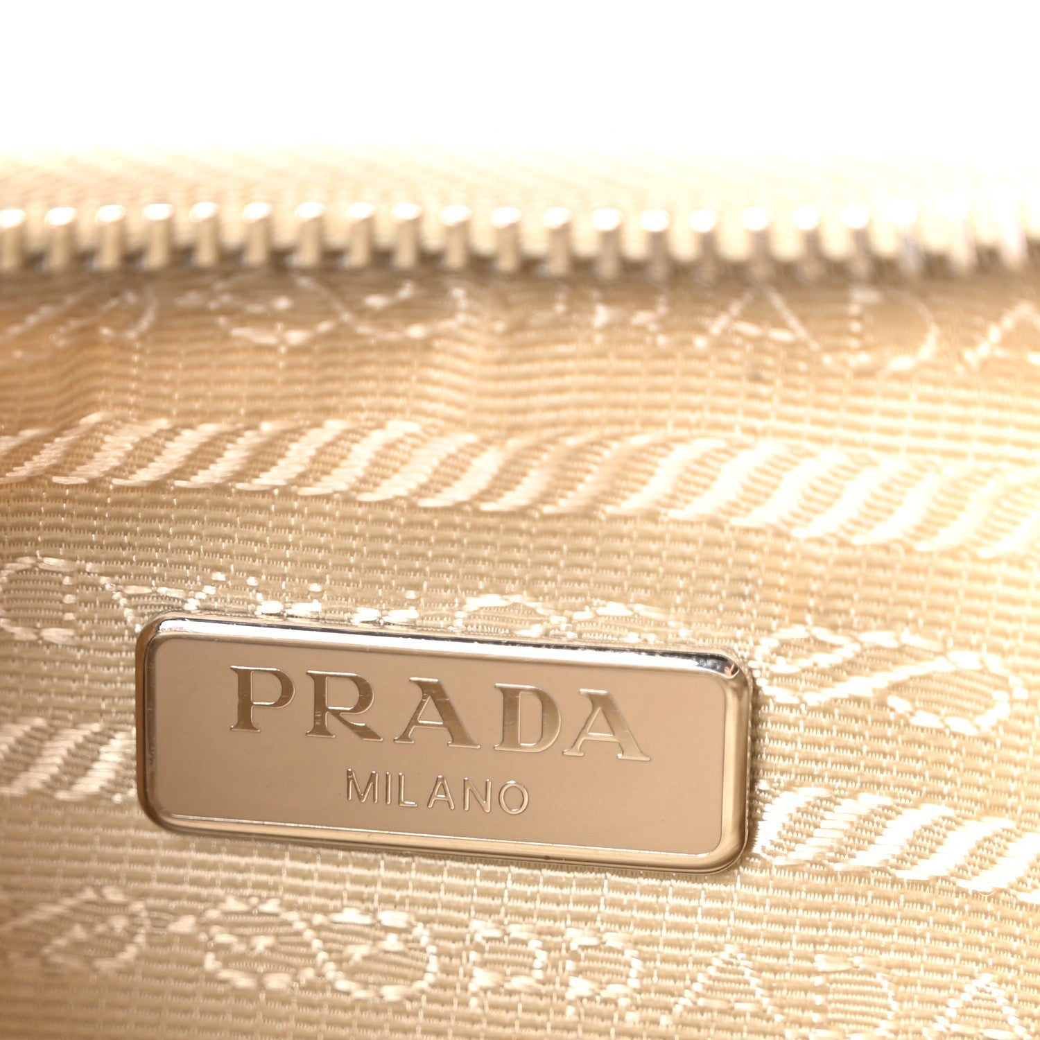 Nylon Re-Edition 2005 Shoulder Bag Deserto