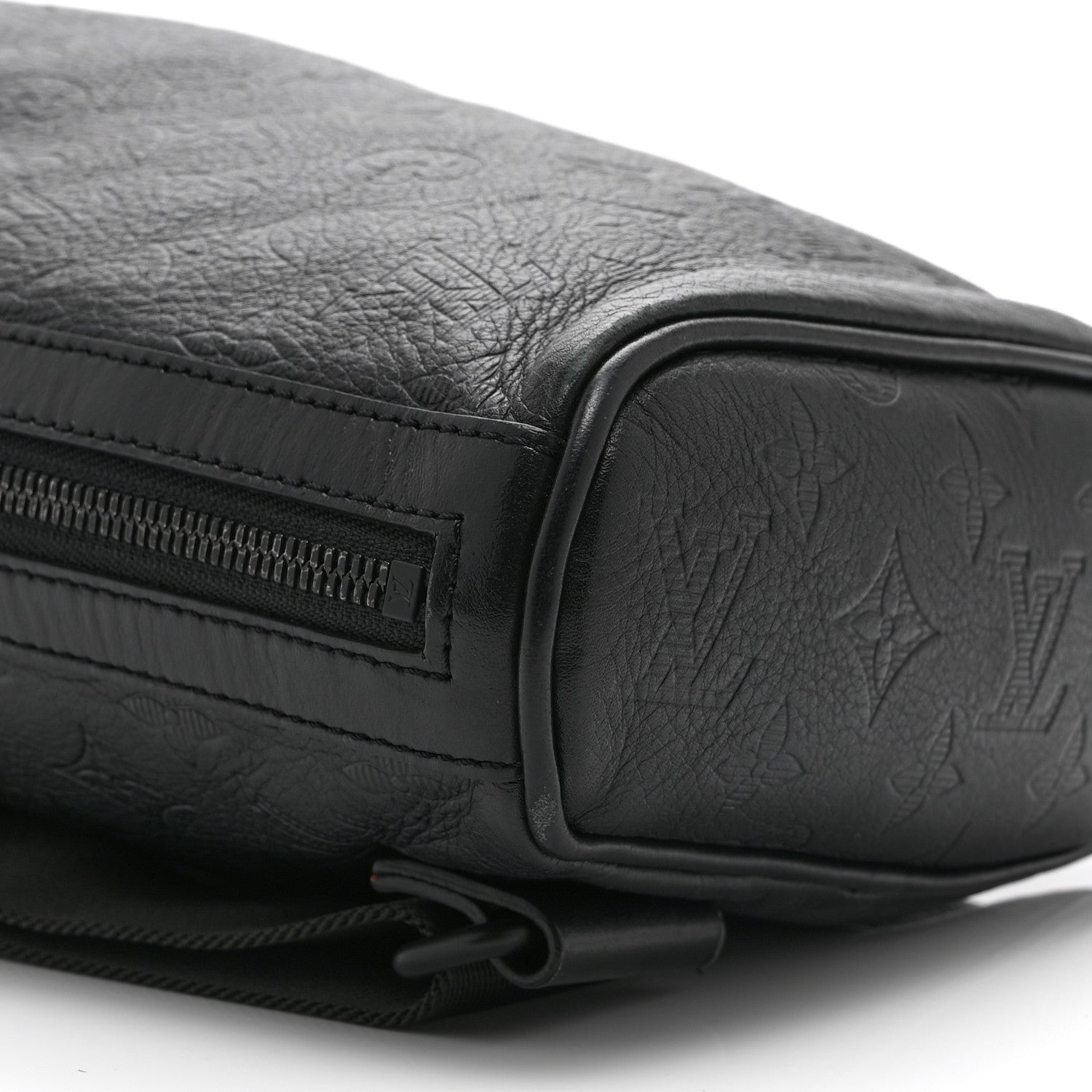 Monogram Shadow Chalk Slingbag  Black