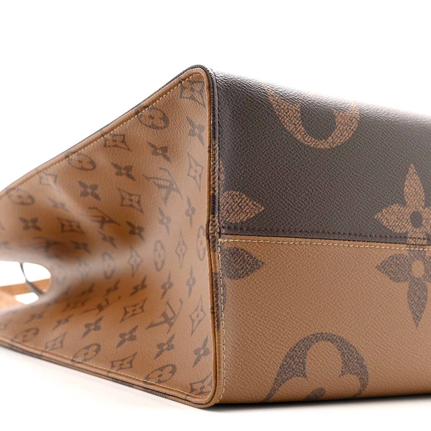 Reverse Monogram Giant Onthego GM