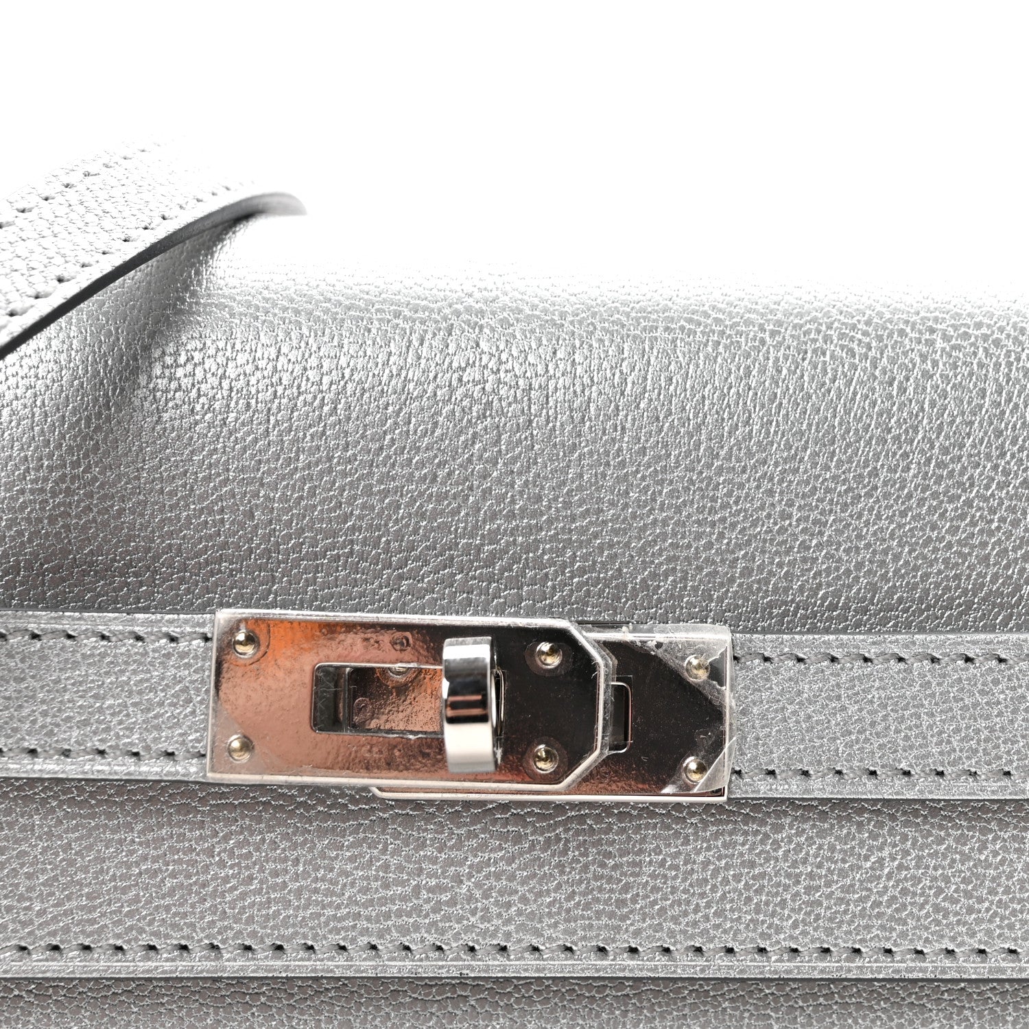 Metallic Chevre Chamkilight Kelly Wallet To Go Argent